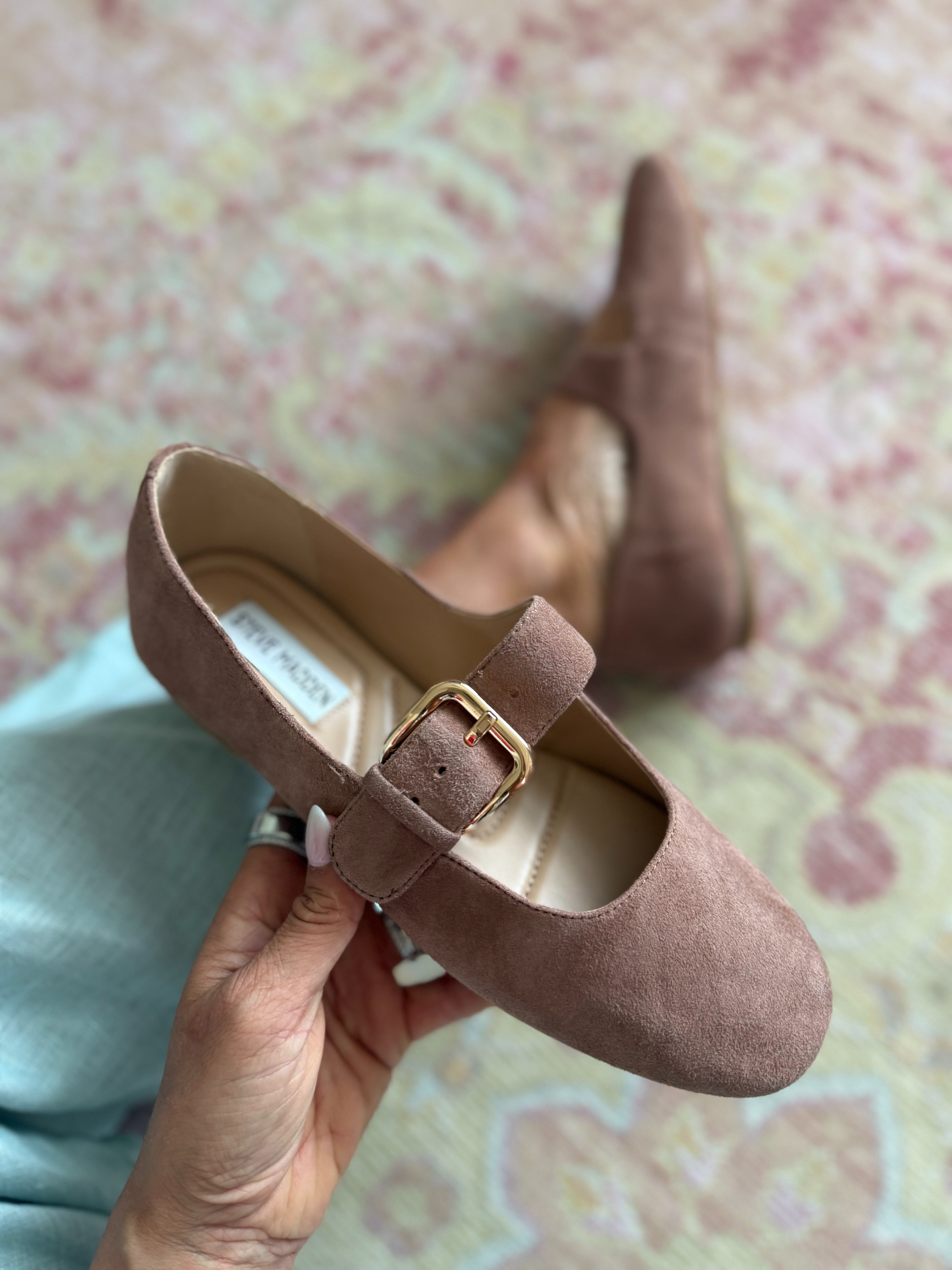@dsw ‘s birthday SALE-ebration is here! From now until 8/2, you can score $20 off select just dropped styles! No code is needed.Some exclusions apply. #MyDSW #ad  

 