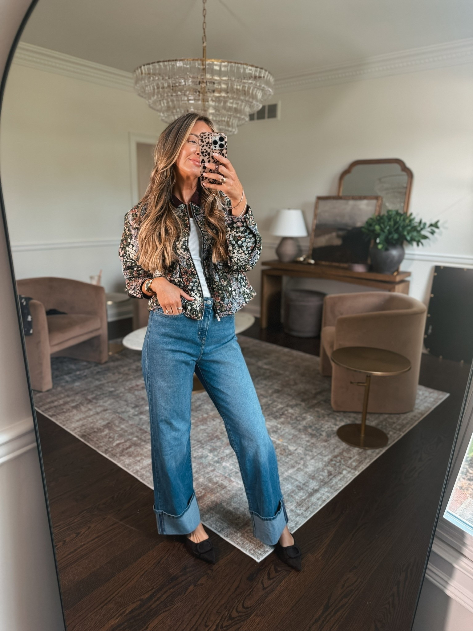 I’m obsessed with this floral take on the fall barn jacket trend. The quality is so good and it adds some fun texture to a basic tee and jeans outfit.

#LTKootd #LTKmomlife #LTKgrwm