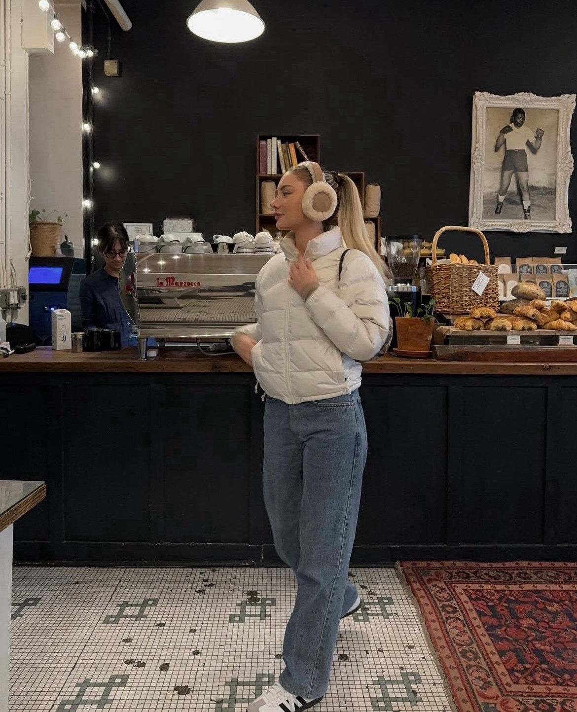 a little coffee run in my favourite new puffer coat and Levi jeans. 


#LTKstyletip #LTKSeasonal #LTKHoliday