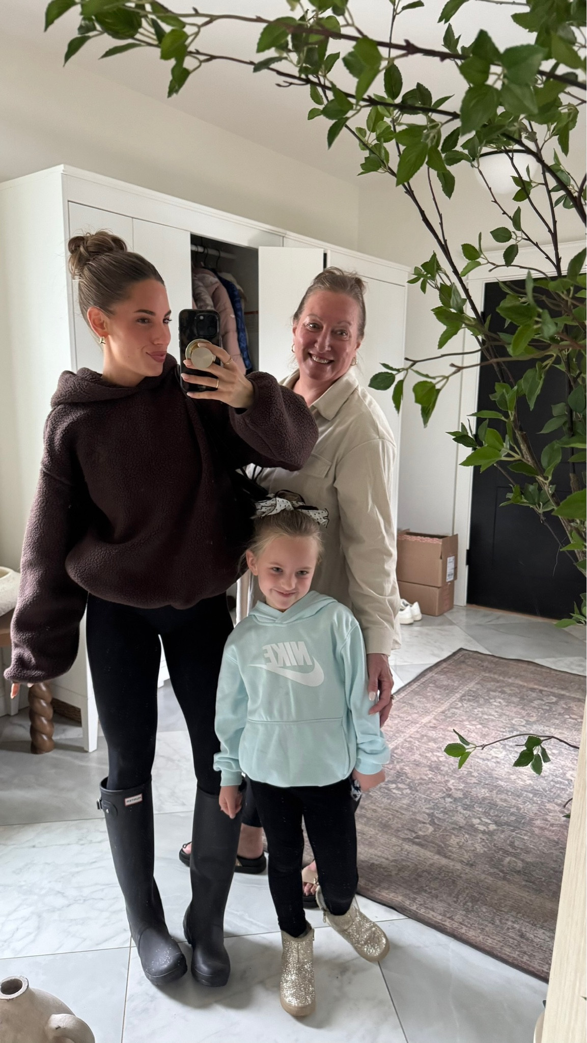 Girls day 🩵 

#LTKdayinmylife #LTKFindsUnder100 #LTKKids