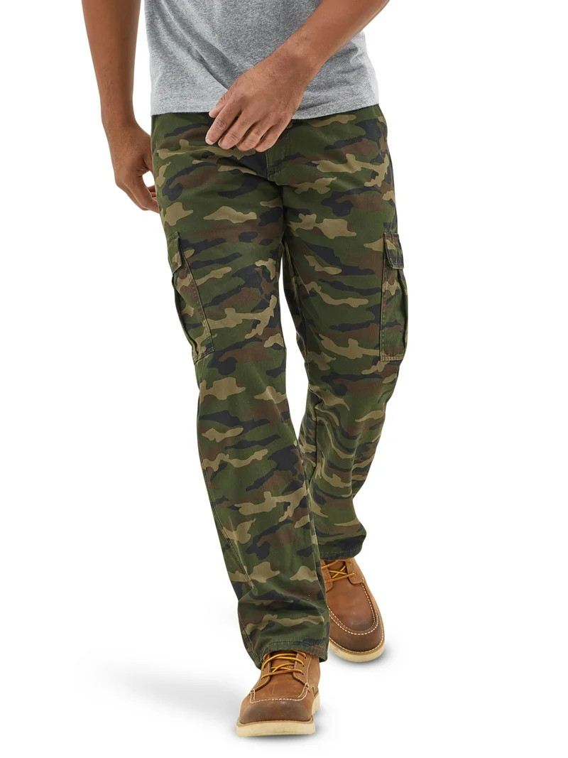 Wrangler Men's and Big Men's Relaxed Fit Fleece Lined Cargo Pant | Walmart (US)