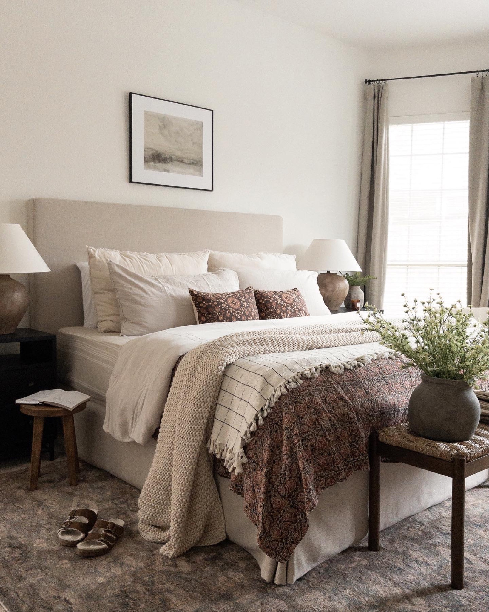 Primary bedroom inspo

Master bedroom decor, bed, rug, pillows, bedding, quilt, lamp, night stand 

#LTKsalealert #LTKhome #LTKFind