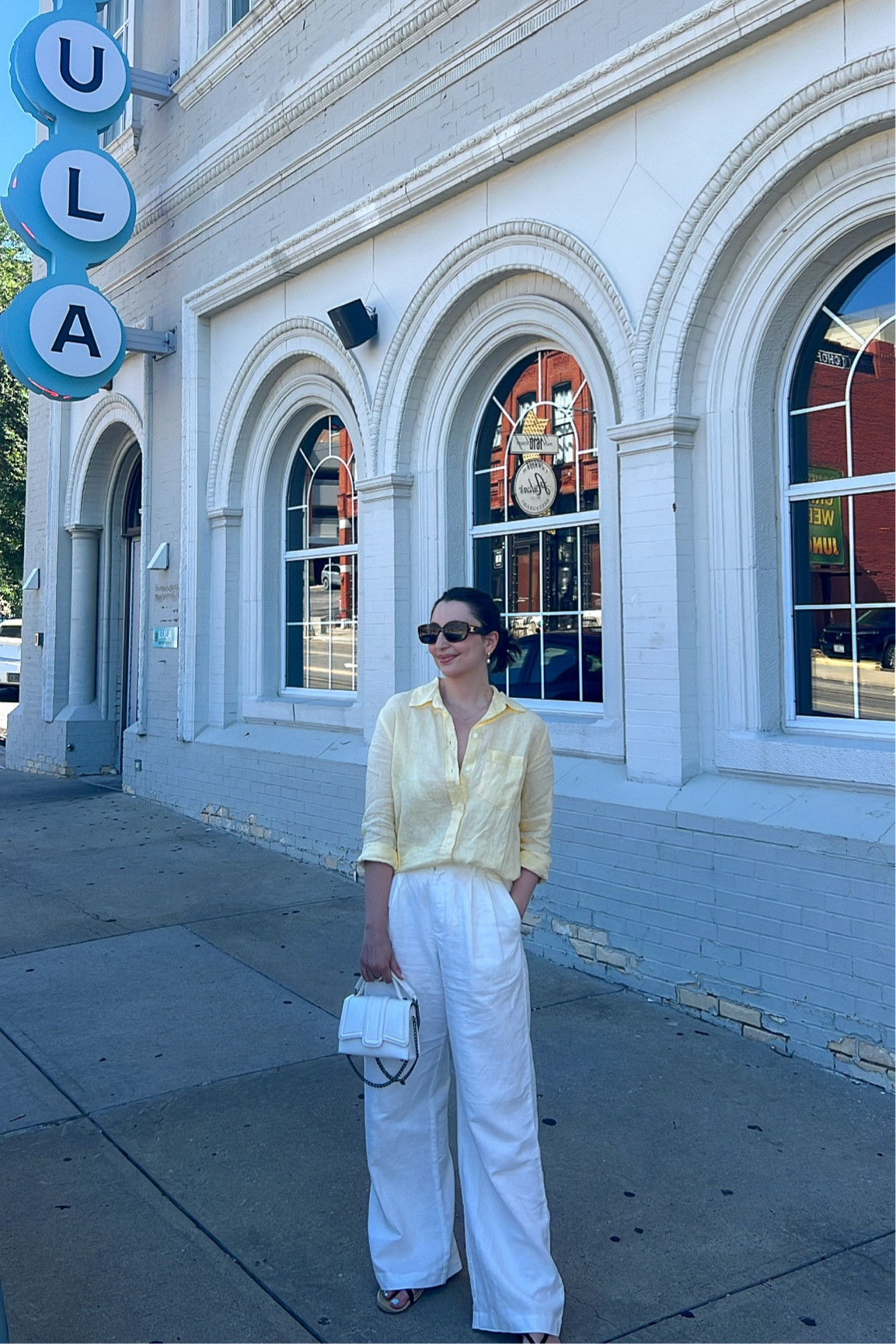 Brunch outfit inspo, comfort + chic 💛 This oversized boyfriend linen button down is one of my new favorites from GAP!  #howyouweargap

#LTKsalealert #LTKtravel #LTKstyletip