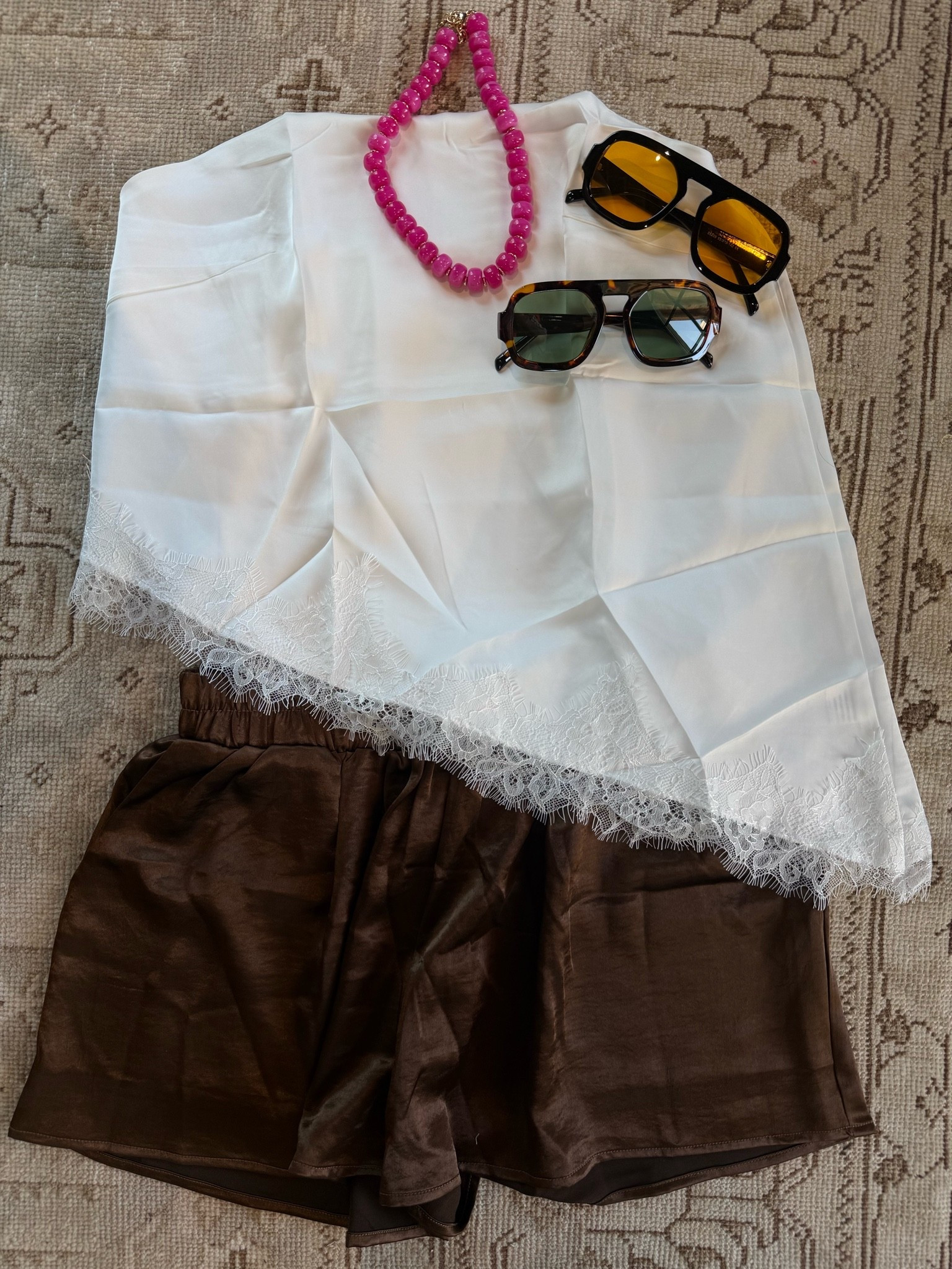 Amazon picks for the week!! Actually love this look✨

Dressupbuttercup.com #dressupbuttercup #dederaad

#LTKmomlife #LTKSeasonal #LTKSaleAlert