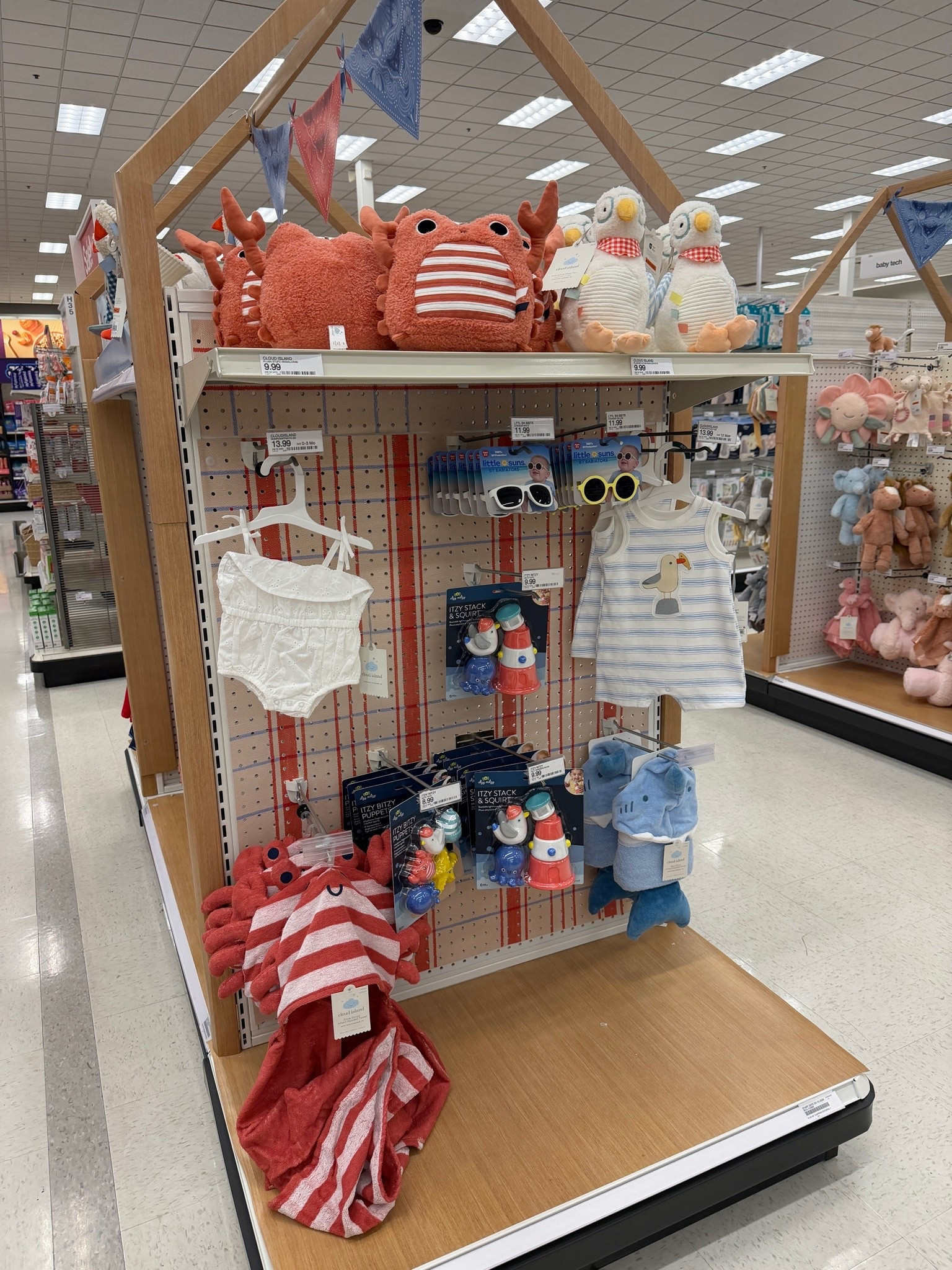 New @ target

#LTKmomlife #LTKSeasonal #LTKActive