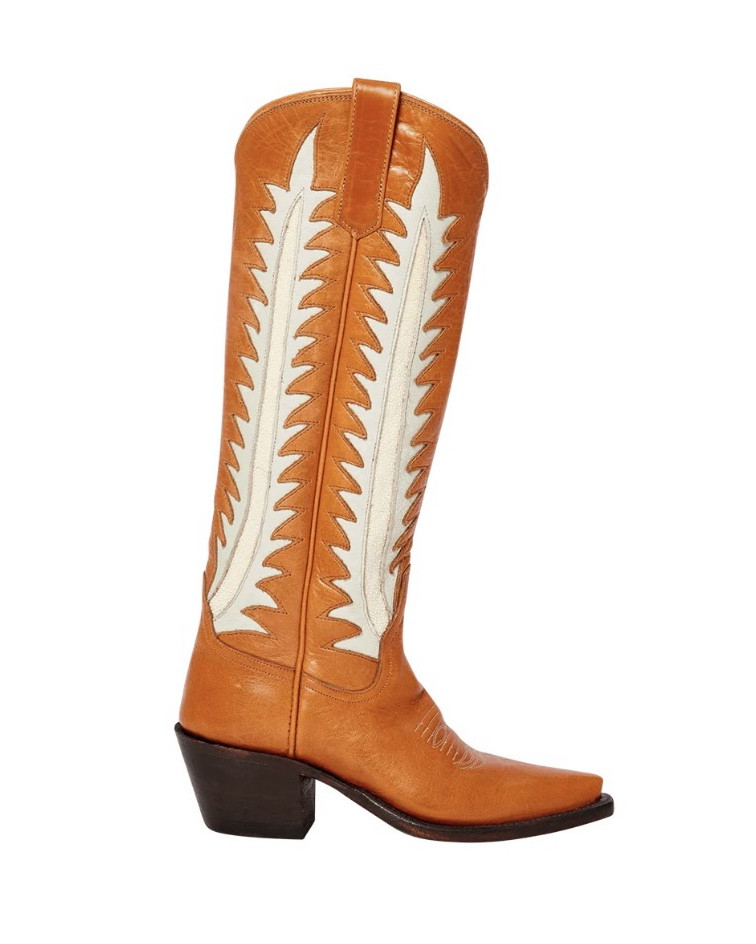 Wowwwwww the @mironcrosby “Kate” boot is AH-MAZING!!! With a price tag of $2,395, these are going on my birthday or Christmas wish lists!!  😍