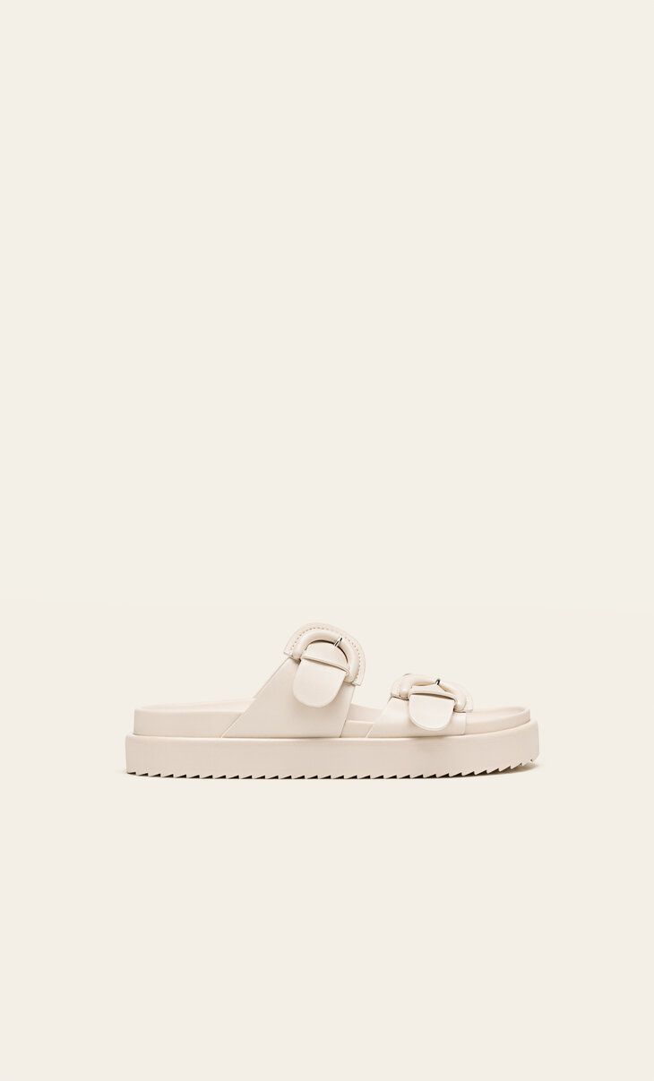 Buckled flat sandals - Women's fashion | Stradivarius United Kingdom | Stradivarius (UK)