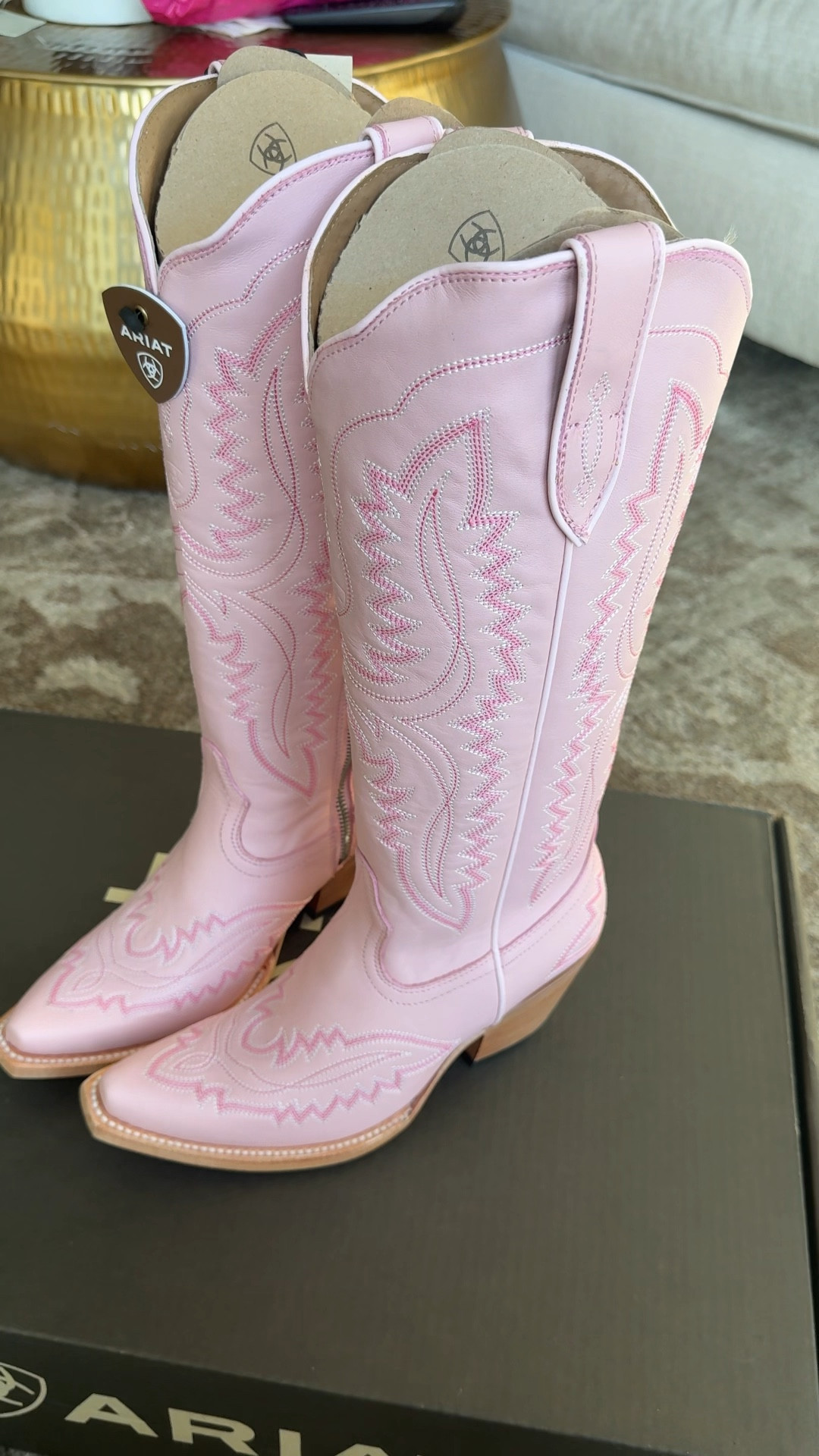 Pink cowboy boots!
Ariat boots


#LTKootd #LTKFestival #LTKgrwm