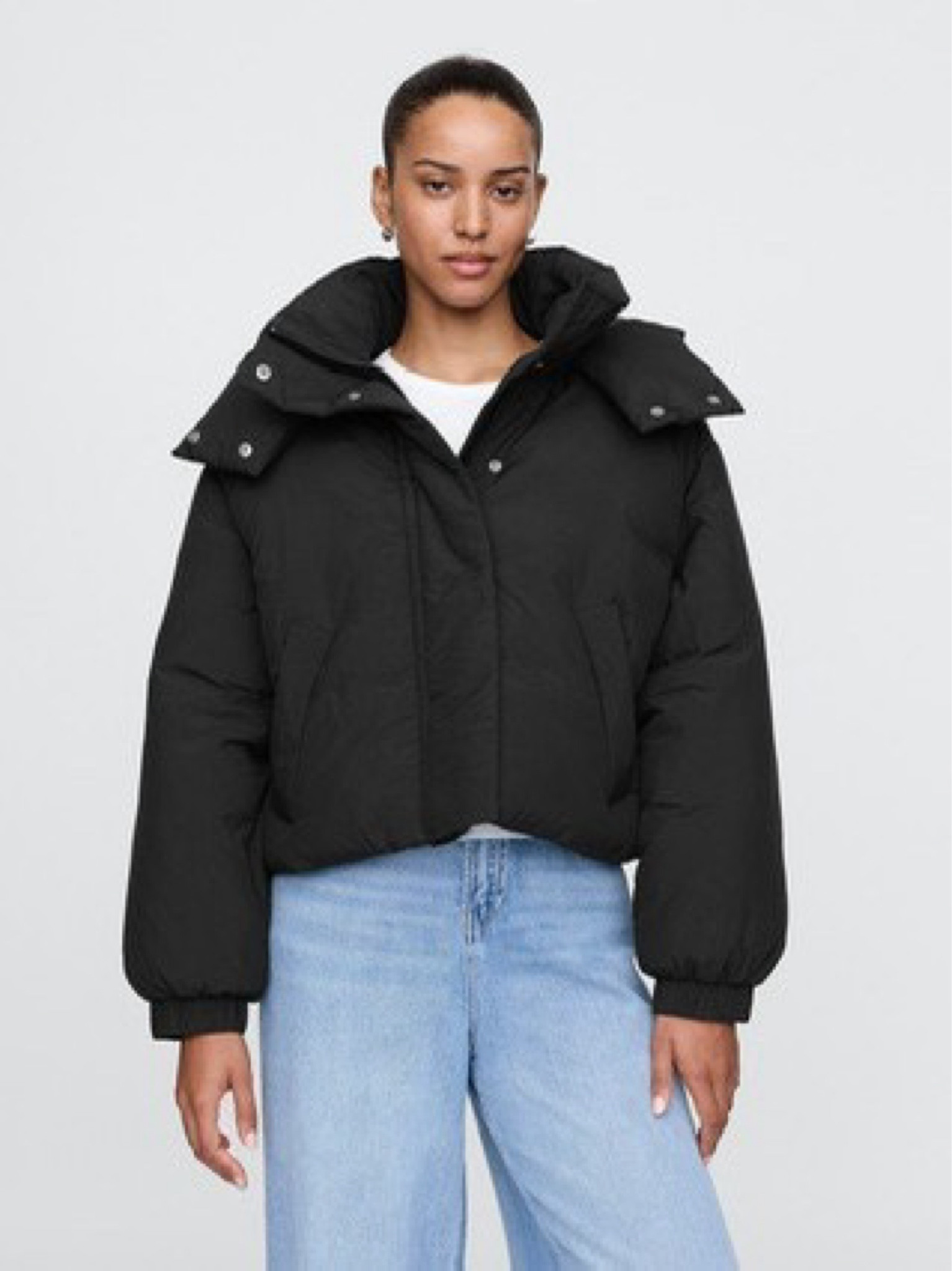 Love this cropped puffer on sale for $100

#LTKSaleAlert #LTKStyleTip #LTKOver40