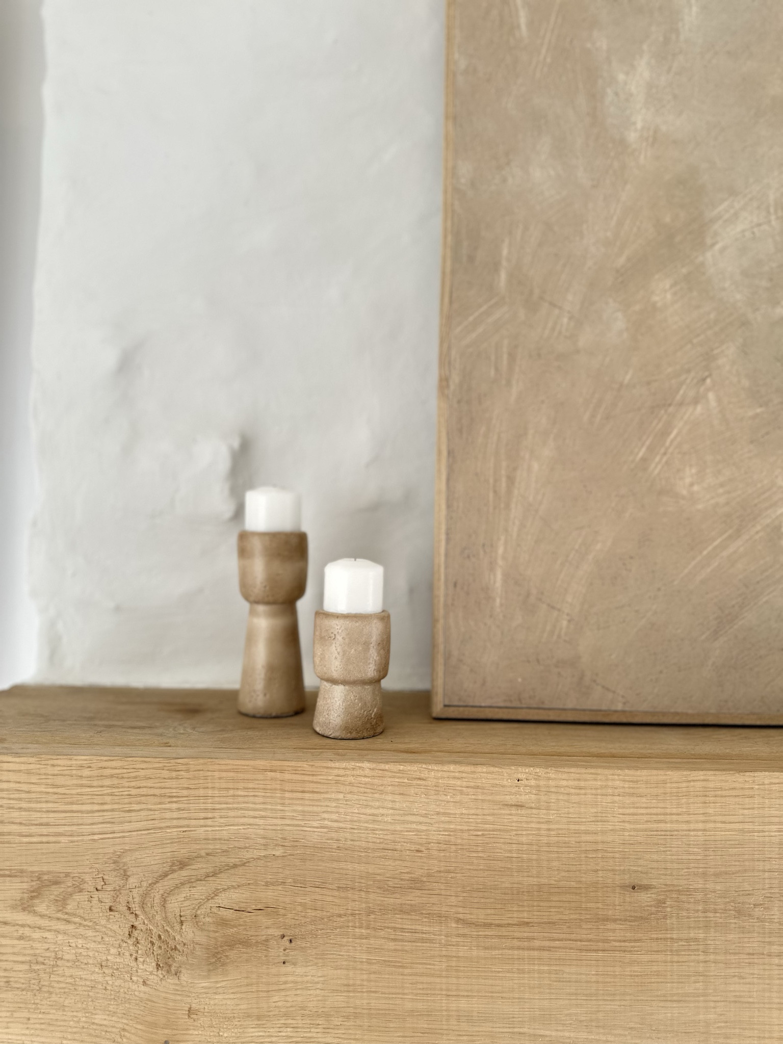 Minimal living room fireplace decor 🤎
Follow @timelesslyneutral for more! 