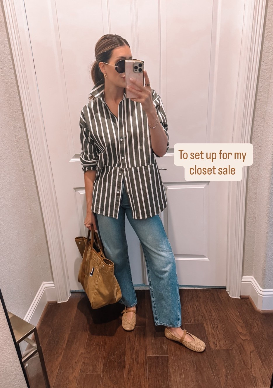 Small in top, 26 in jeans. Top is 40% off, jeans under $100