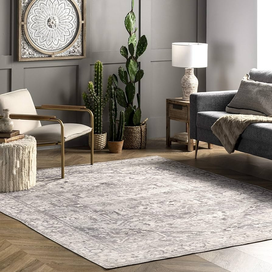 nuLOOM Brielle Machine Washable Vintage Medallion Area Rug, 4' x 6', Grey, Rectangular, 0.1" Thic... | Amazon (US)