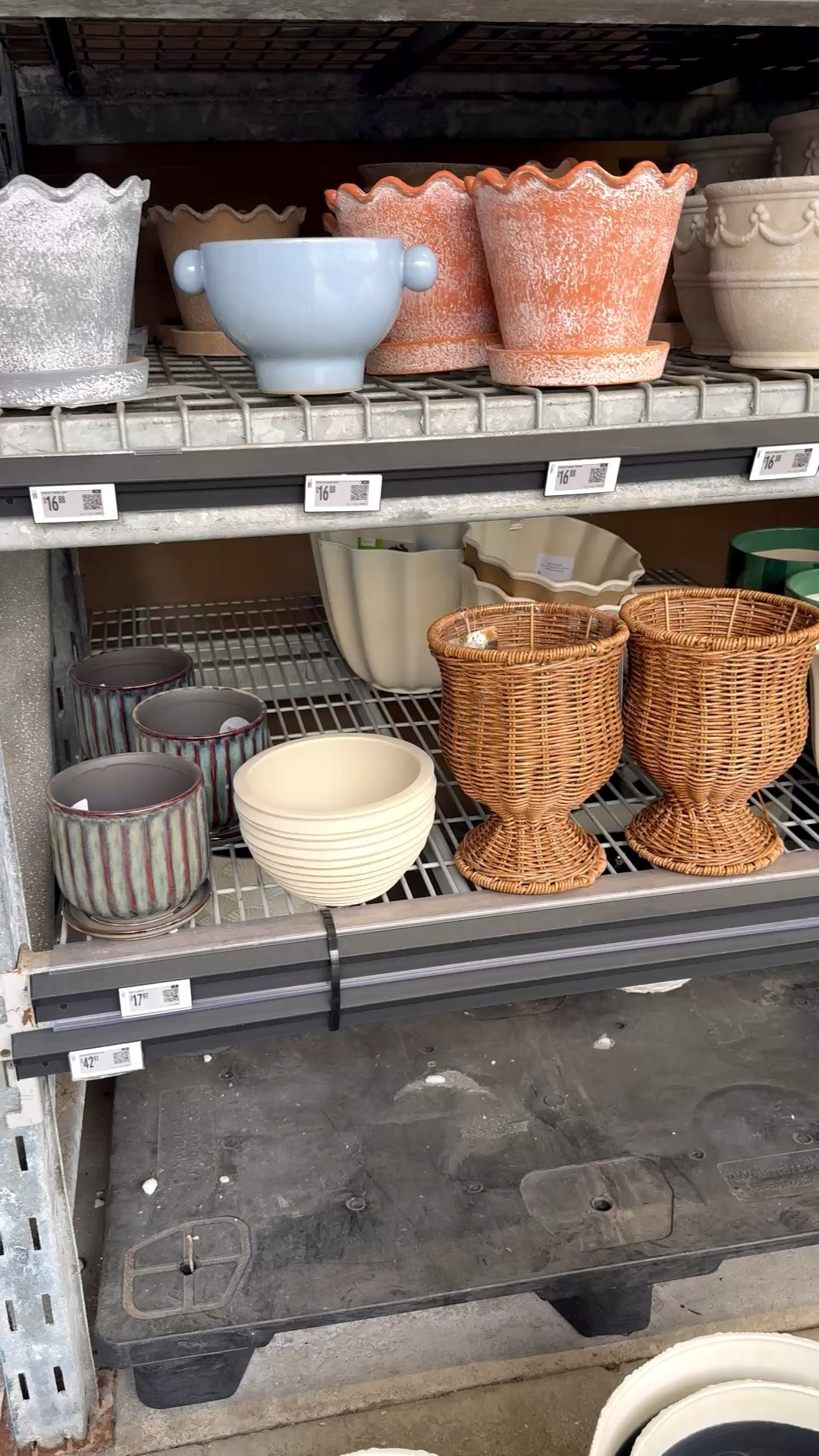 🌿 RESTOCKED in select stores ⬇️
my viral planter is back under $20 🤎

I grabbed mine today — such a good size + looks way more expensive

still shipping in select regions too, so check your cart + delivery options

See it plus more new now for the brand for summer ☀️ 

#LTKdayinmylife #LTKHome