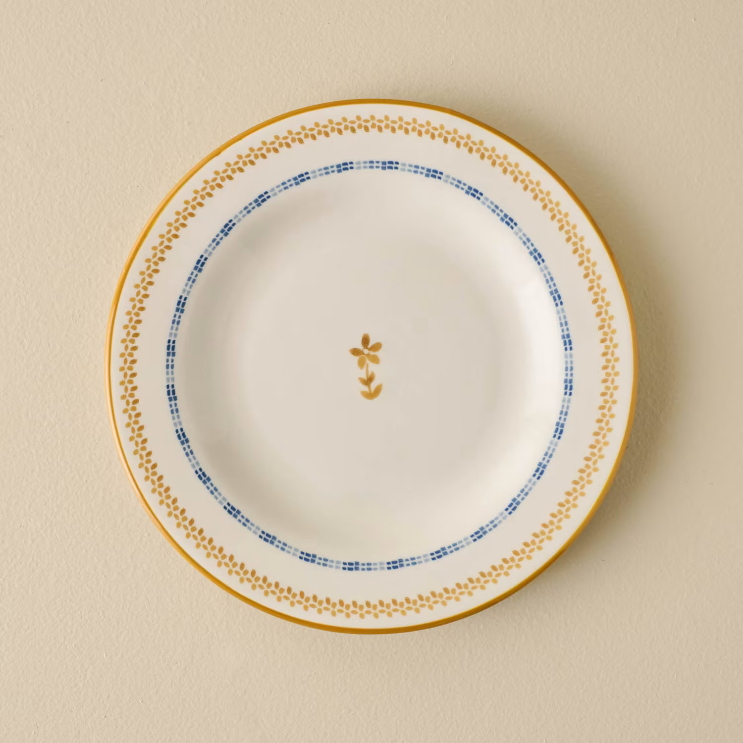 Luna Floral Salad Plate | Magnolia