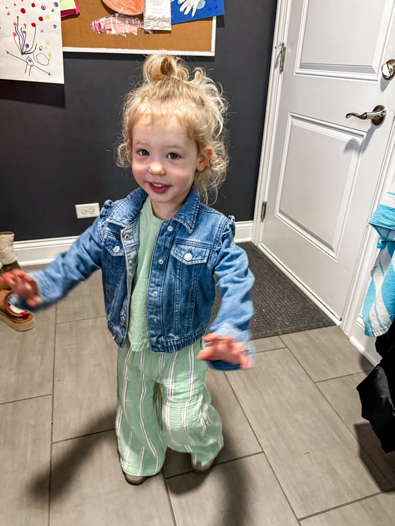 The cutest little toddler set. The pants are a gauze fabric - perfect for spring!



#LTKKids #LTKootd