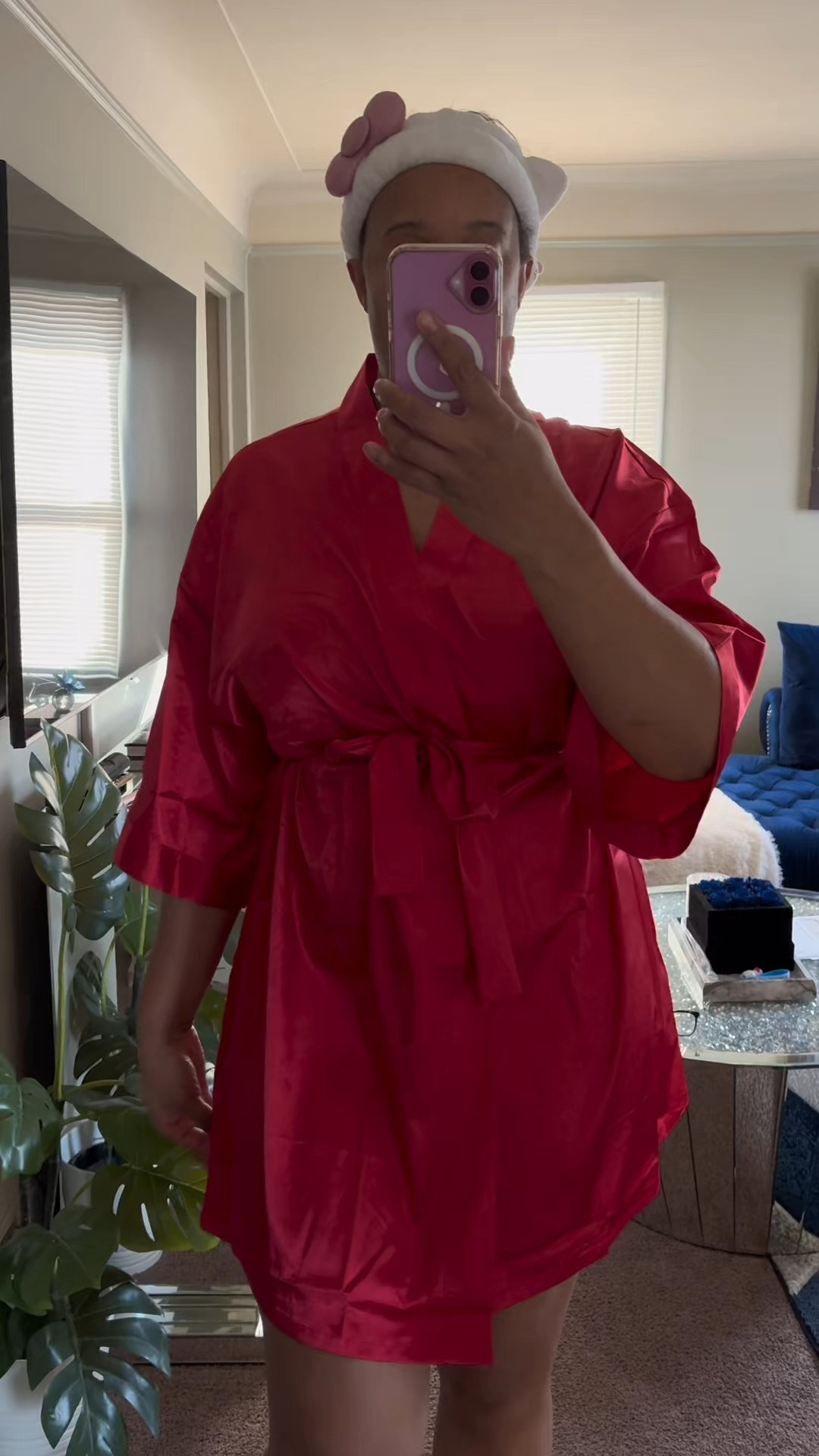 Cute & cozy red Valentine’s Day robes ❤️ #loungewear #cozyfinds #Valentinesdaystyle #ltkstyle #ltkfinds #amazon #walmart

#LTKValentine #LTKSaleAlert #LTKMidsize