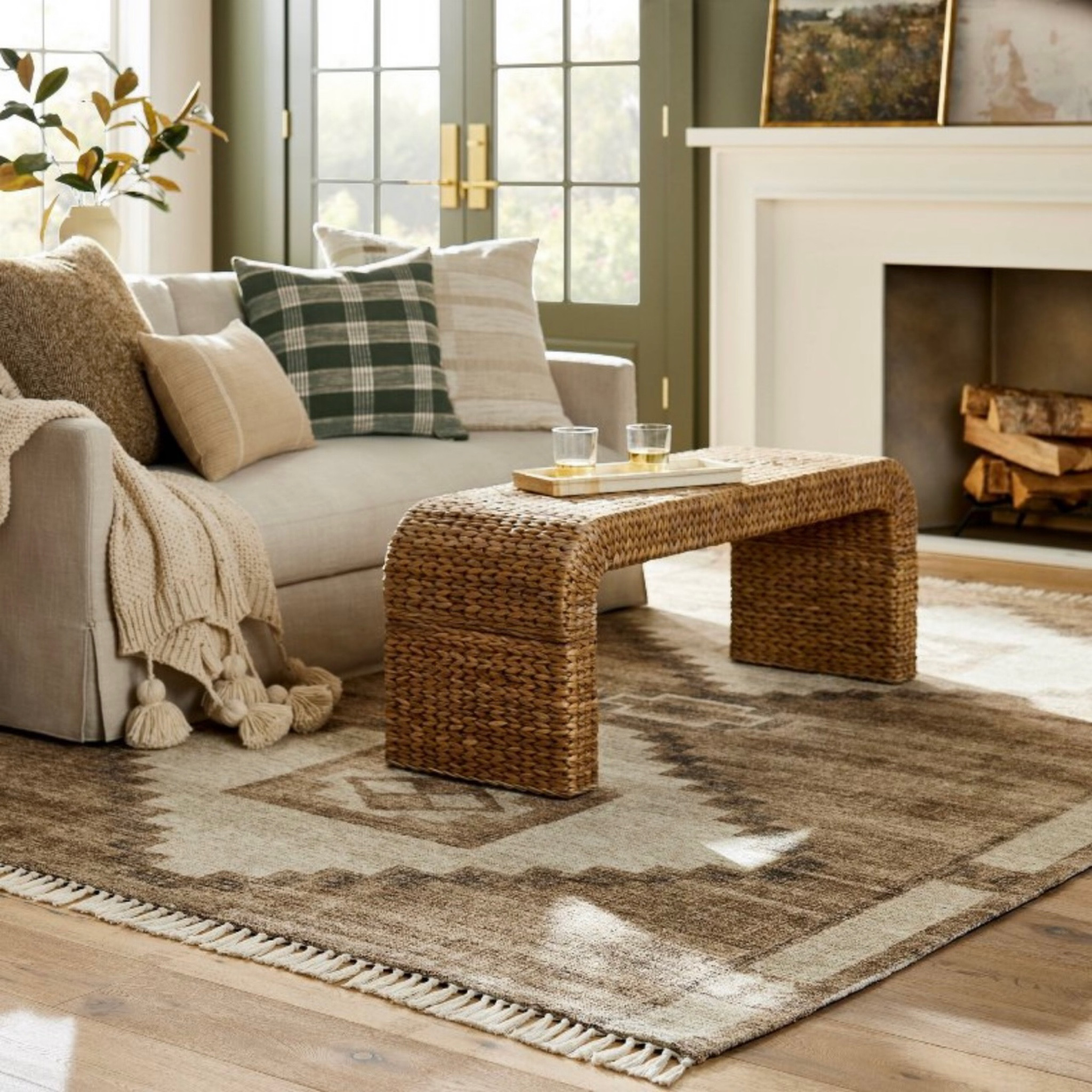 Great pieces from Studio McGee fall collection. Thinking about getting this runner for my hallway. I love it in the bigger sizes too! 

Studio McGee rug, runner rug, Target rug, fall collection, throw pillows 

#LTKhome #LTKFind #LTKunder50
