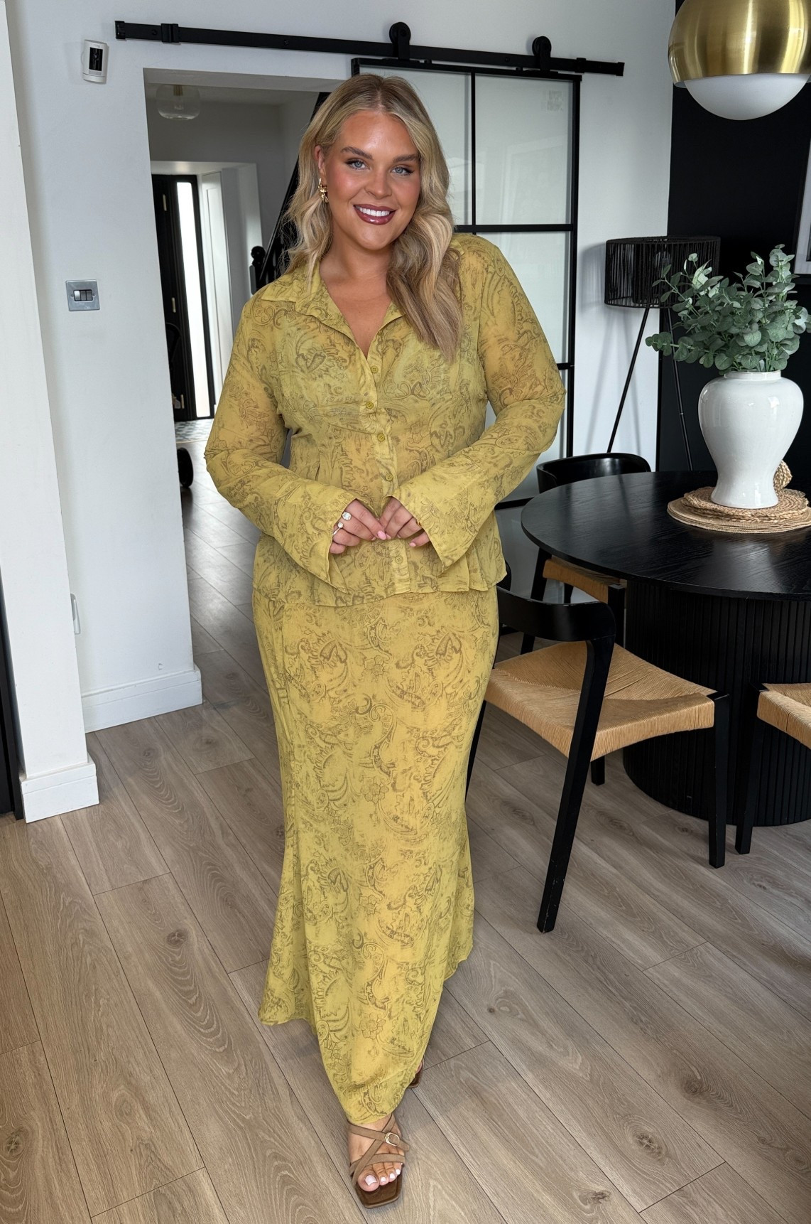 My August Bank Holiday outfit was this co ord from Pretty little thing. I wear the 18 in Both.

#LTKuk #LTKplussize #LTKstyletip