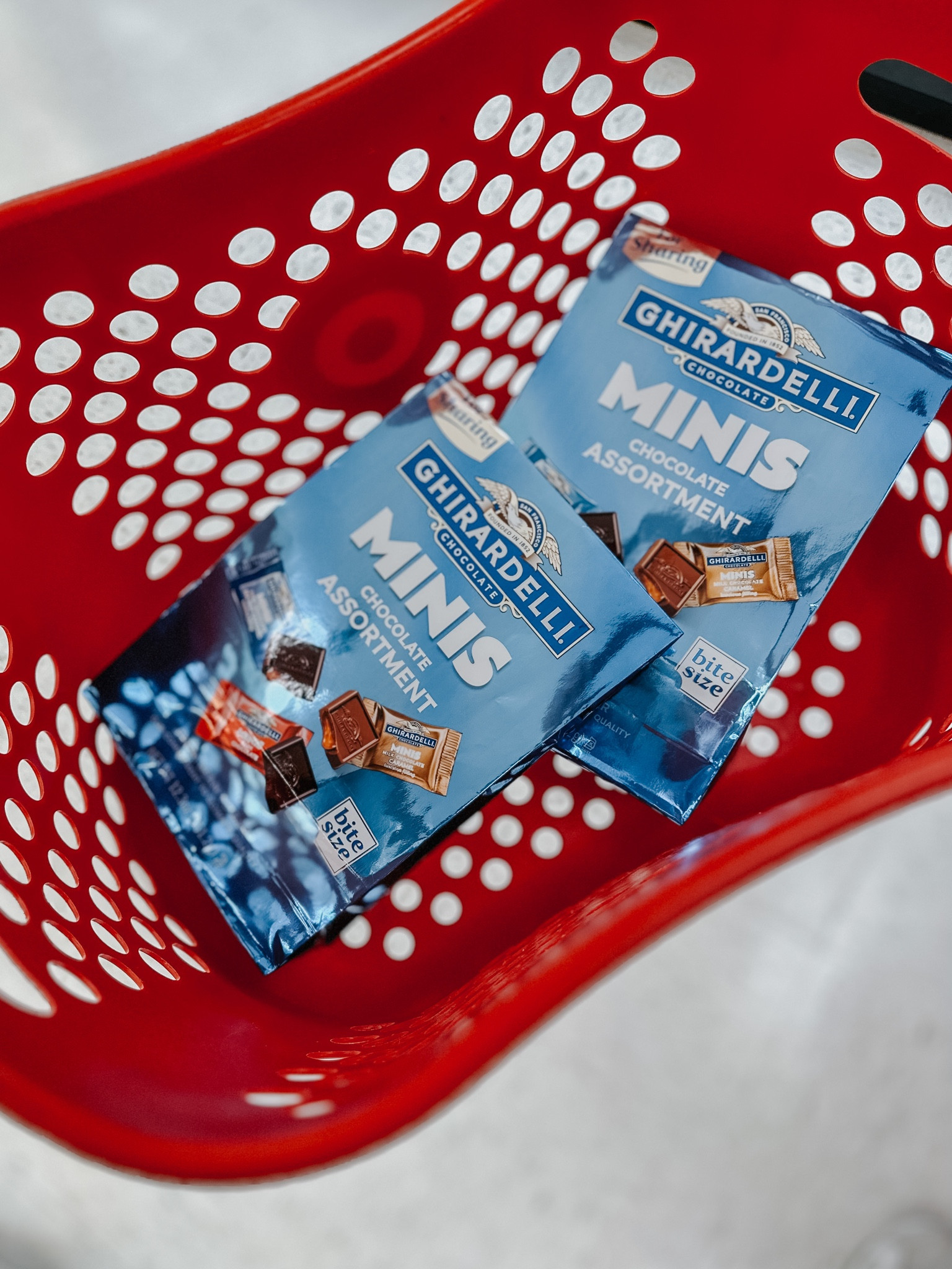 #ad Who let these kids stay up past bedtime AND eat chocolates!? Oh, we did!

The kids were all SO excited to stay up having fun playing games and snacking on @Ghirardelli  Minis Assorted Chocolate Squares from @Target. We love these because not only is the rich chocolate and luscious caramel so tasty, they are the perfect bite sized snack for the kids.
 #TargetPartner #aBiteBetter #Minis #ghirardelli 