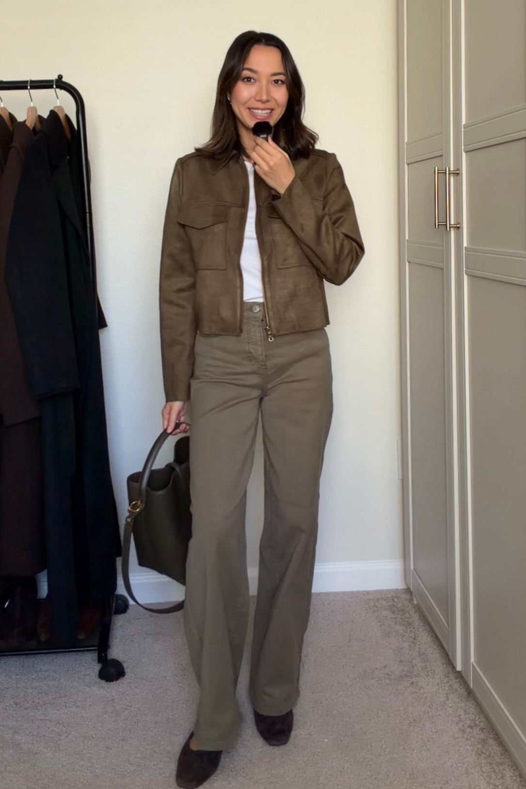 Smart casual outfit 

Br factory suede jacket 
Tee 
Wide leg jeans 
Ballet flats — old, linked to similar style 
YSL bucket tote 

#LTKootd