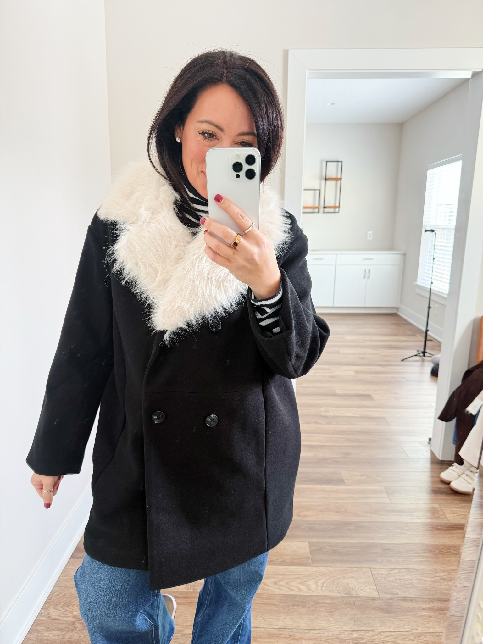 WALMART HAUL 
• small jacket - runs big 
• medium top - true to size 
• size 6 denim 


#LTKootd #LTKHoliday #LTKFindsUnder50