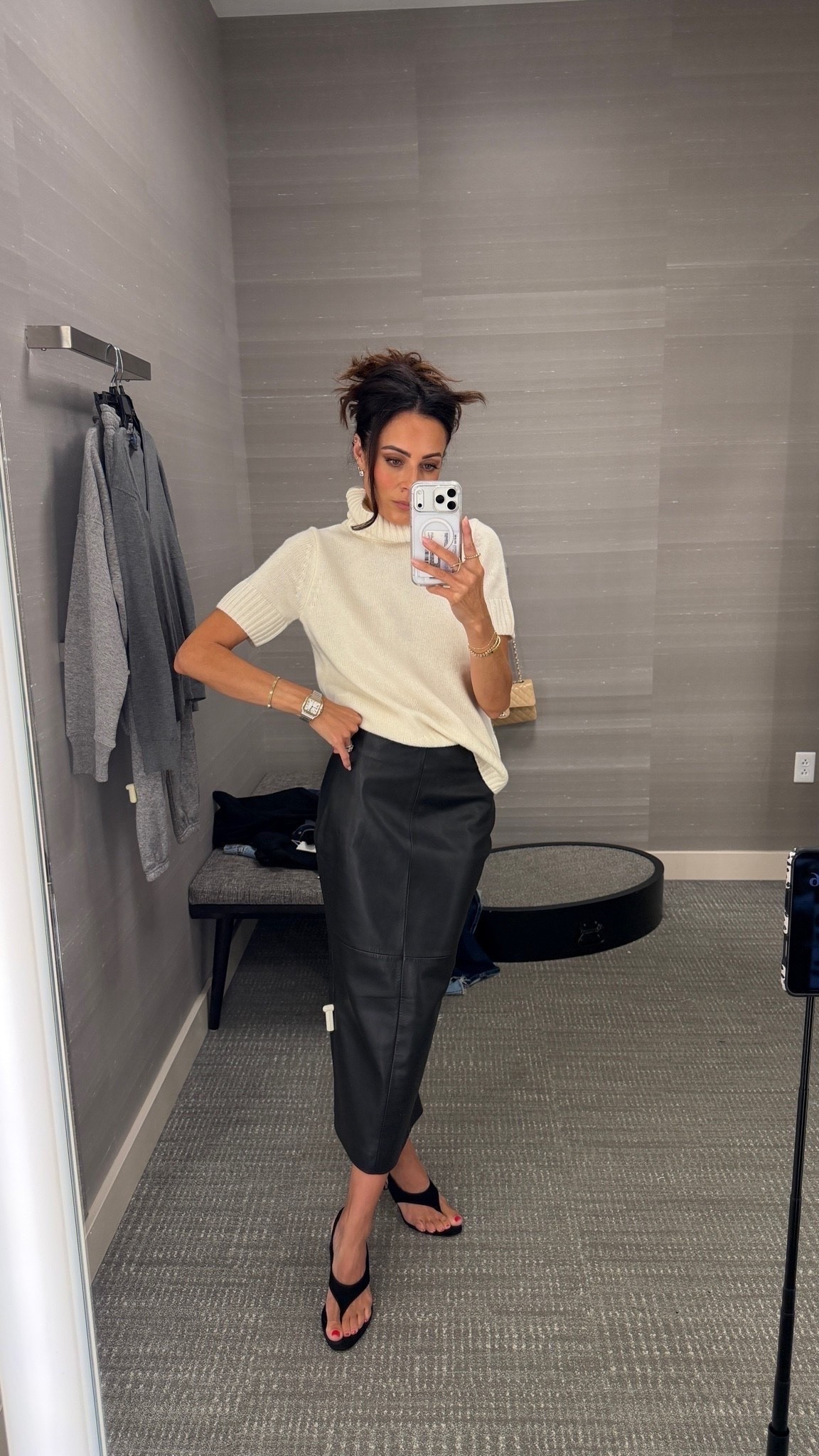 Workwear Wednesday!! Great forever investment piece! This one can be style so many ways…  so good for workwear that isn’t boring!!
Skirt 0
Sweater XS




Nsale, skirt, style, office

#LTKOver40 #LTKWorkwear #LTKSaleAlert