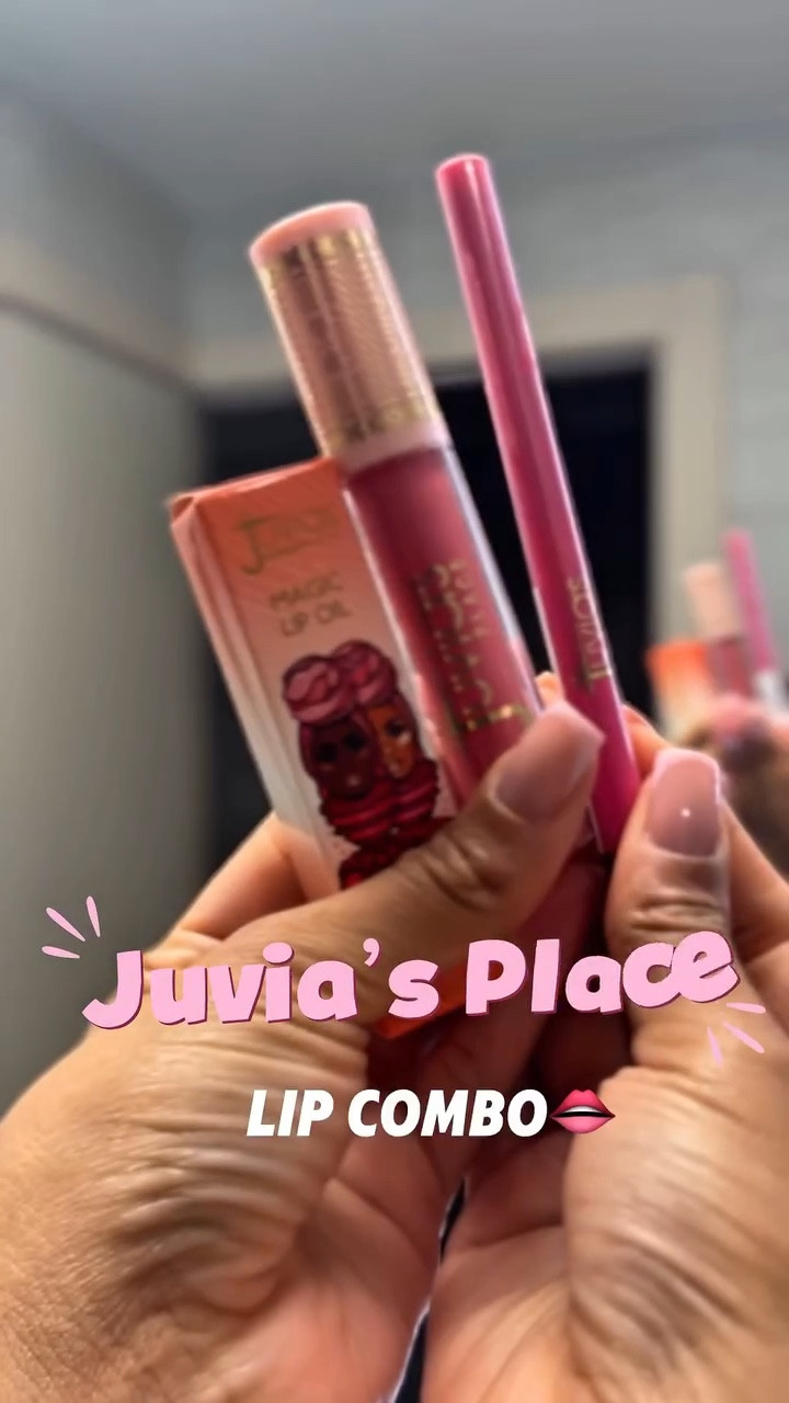 Happy Black History Month 🖤
This perfect pink lip is my contribution 💗💕👄
Luxe Liner “Expresso” + Smoothie Gloss “Strawberry Bliss” + Magic Lip Oil “Watermelon” 
All from @juviasplace thank ya 🫶🏽

Links in my ltk ✨