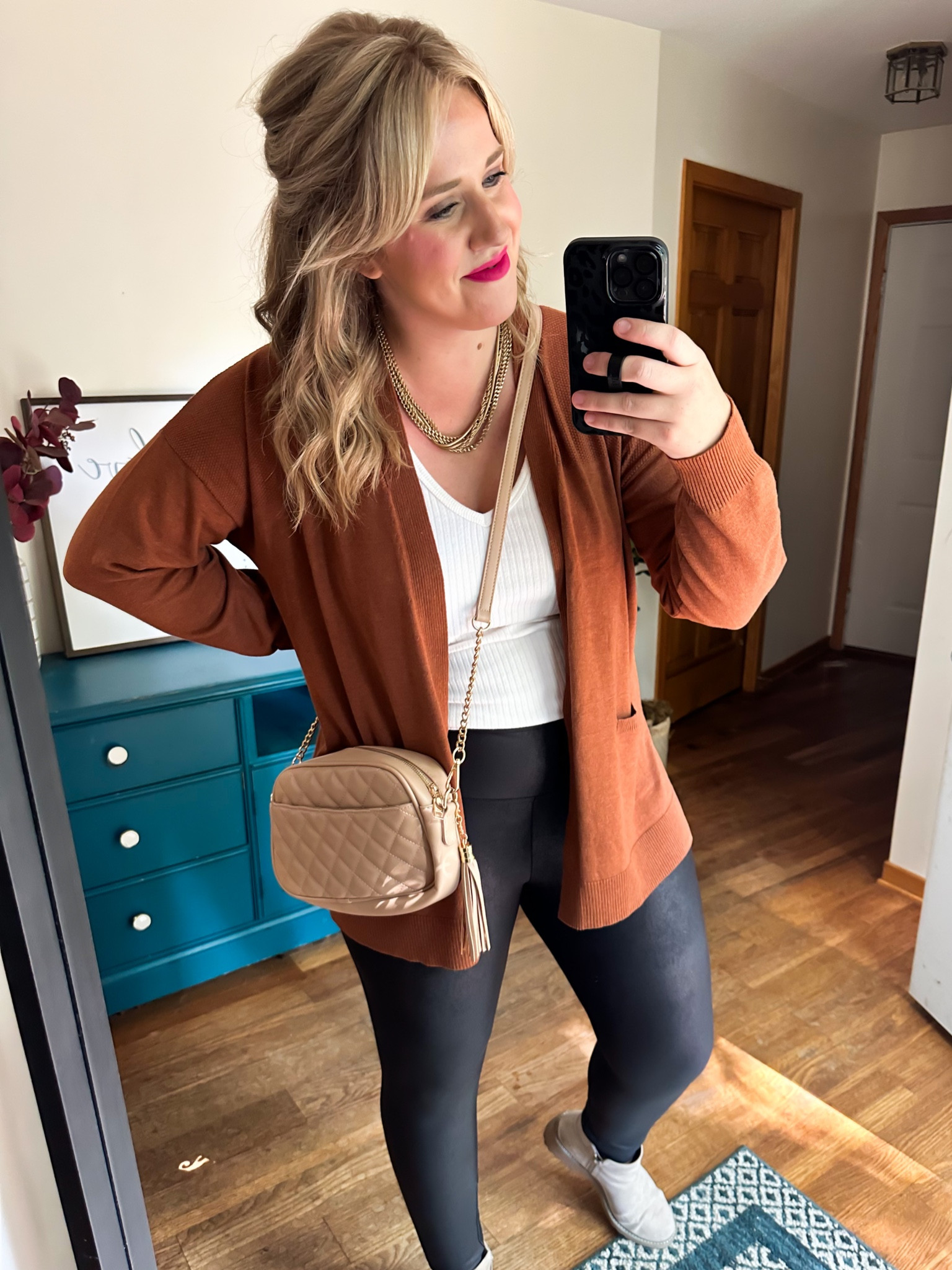  WALMART FALL HAUL 🍁

LOVE how lightweight this cardigan is 🙌🏼

Cardigan: XL (TTS)
Spanx dupes: XL  (TTS)
Shoes: size 10 (TTS)

#LTKfindsunder50 #LTKSale #LTKmidsize