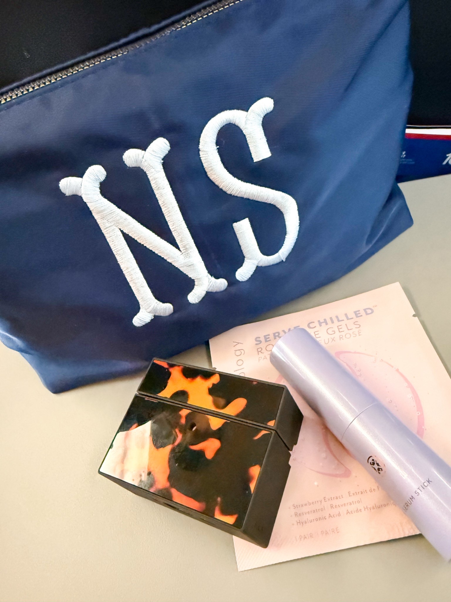 my own in-flight entertainment • 

#LTKTravel #LTKdayinmylife