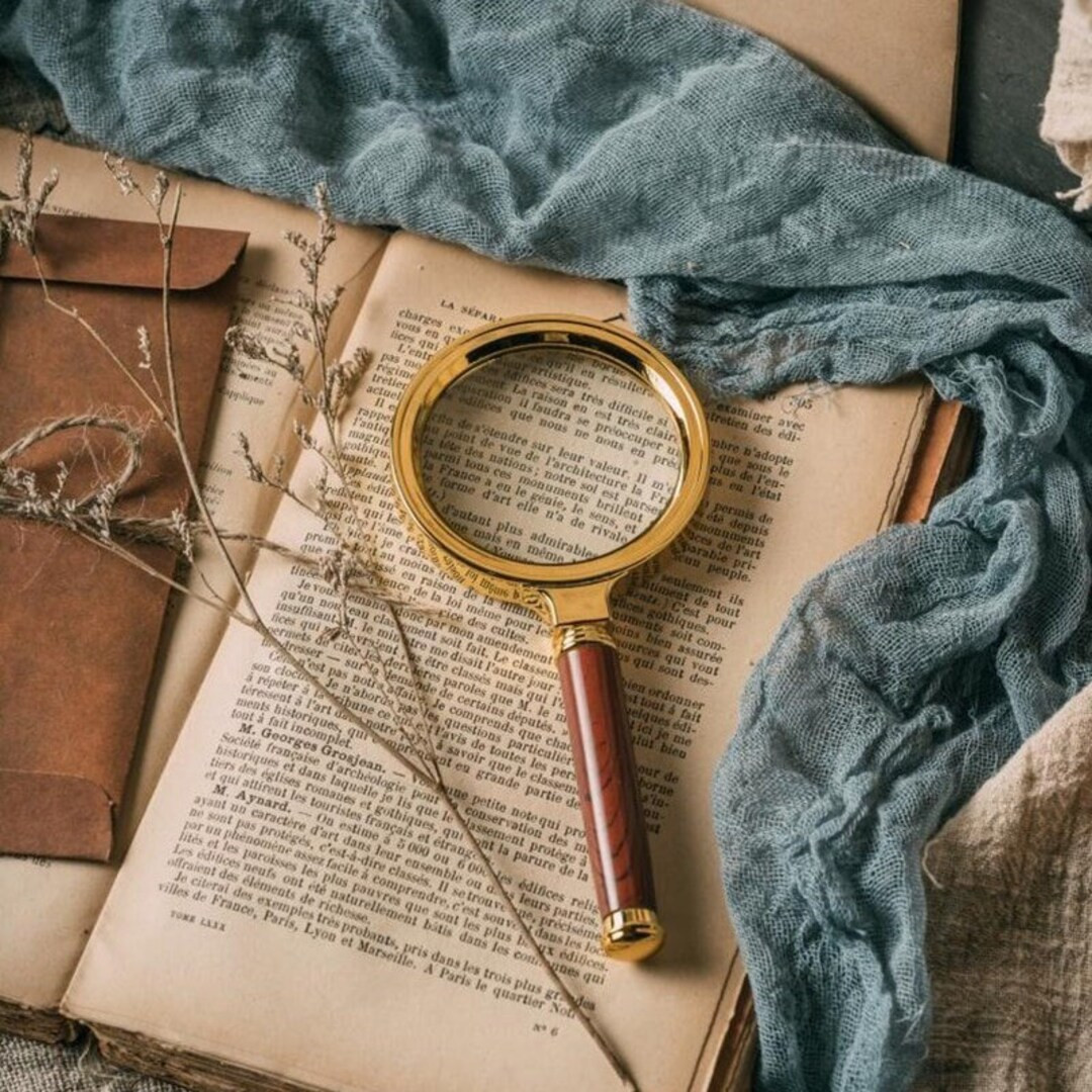 Vintage Magnifying Glass 8X / Golden With Wood Retro Lupe - Etsy | Etsy (US)