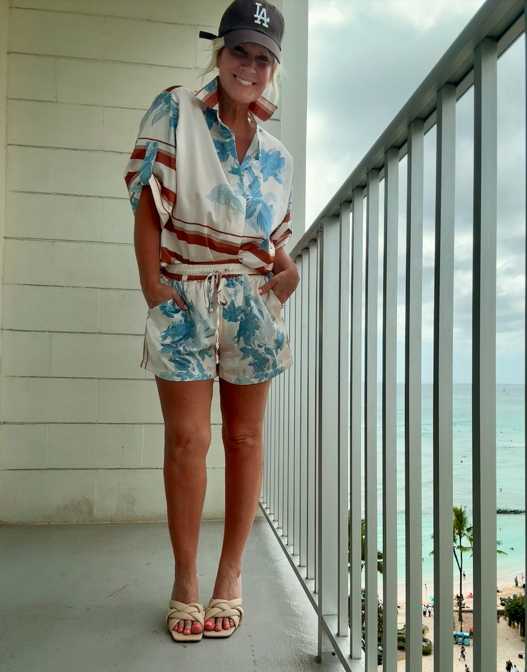 Fav spring break vacay set! Comfortable & classy! 🌼  (I am wearing a small in both the top and the shorts) 

The shoes are from ASOS, but are currently sold out 😕 so I linked something similar... mine has more of a kitten heel, but the linked option will give a similar look!  

 