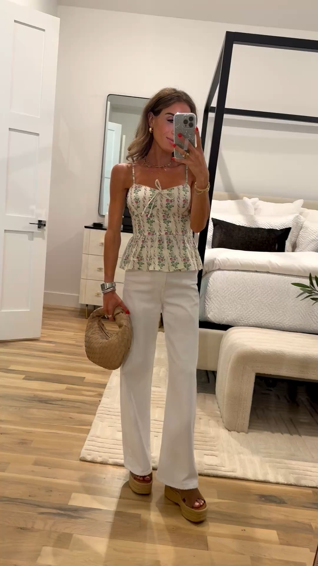 How cute is this top?! So perfect with white jeans. And I also found my petite friendly white jeans in stock size 23 

#LTKSeasonal #LTKootd #LTKPetite