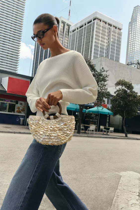 BUCKET BAG WITH APPLIQUÉS | Zara US