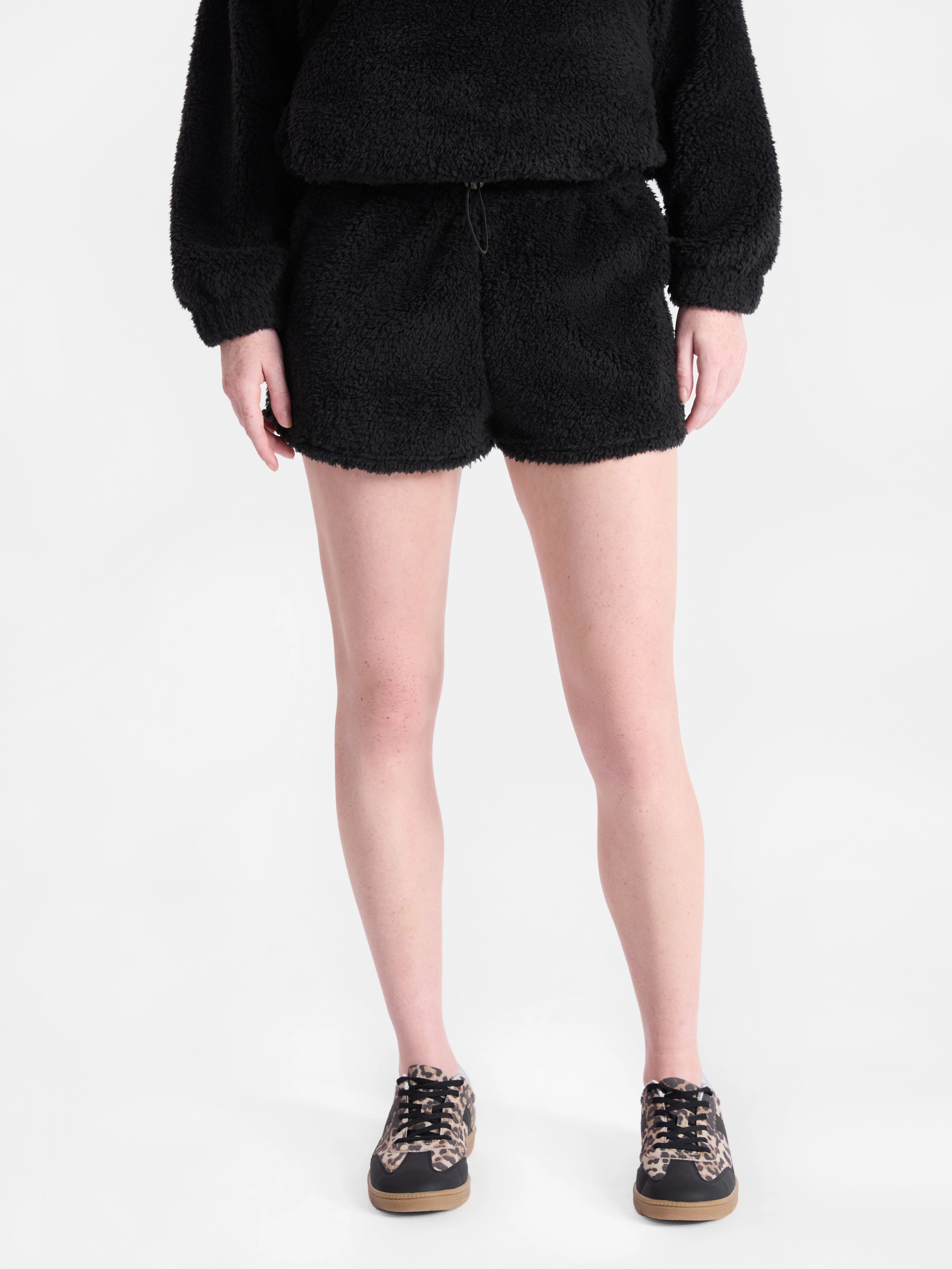 No Boundaries Plush Bungee Cord Shorts, Women's - Walmart.com | Walmart (US)