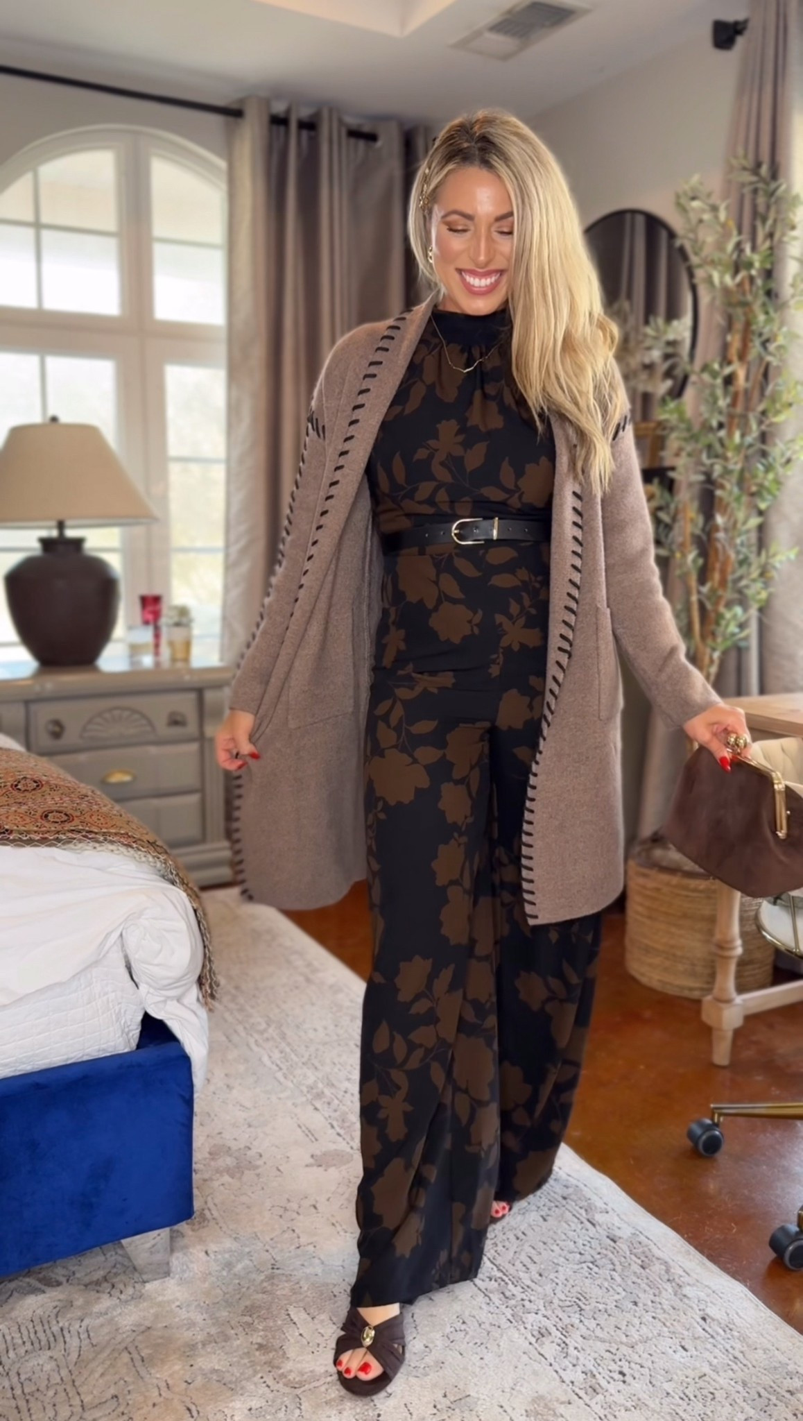 Styled work outfit, business casual, women’s pant suit, classy workwear



#LTKgrwm #LTKWorkwear #LTKootd