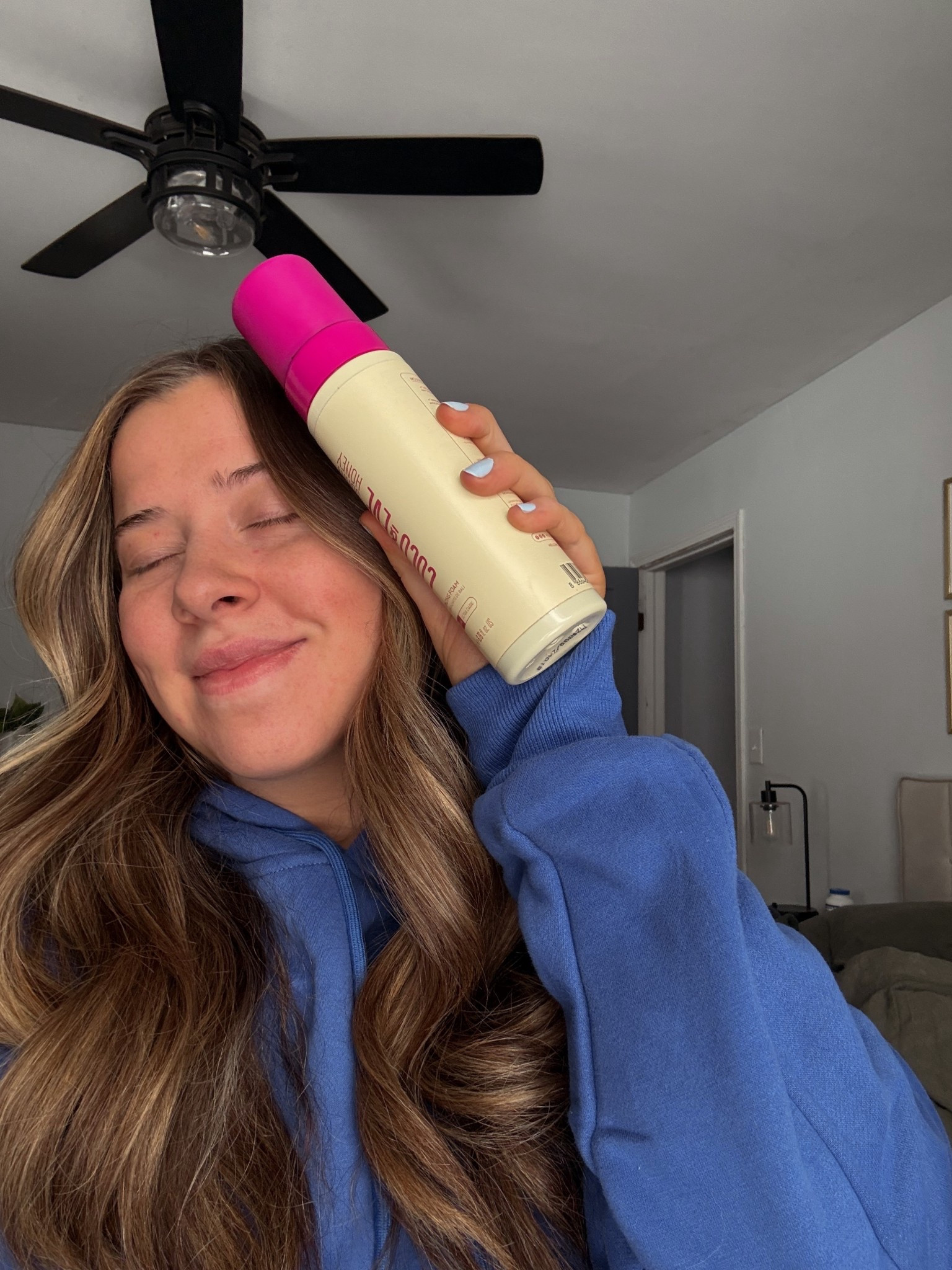 Went to a wedding last night and a girl sitting next to me asked me if I self tan or use a tanning bed 🤭 then ordered this right then and there! I don’t steer yall wrong 🤎