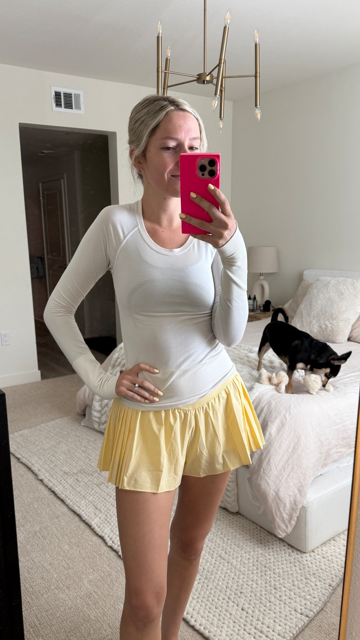 These are the SOFTEST workout shorts I own now and I’m obsessed with this yellow 

#LTKStyleTip #LTKFindsUnder50 #LTKActive