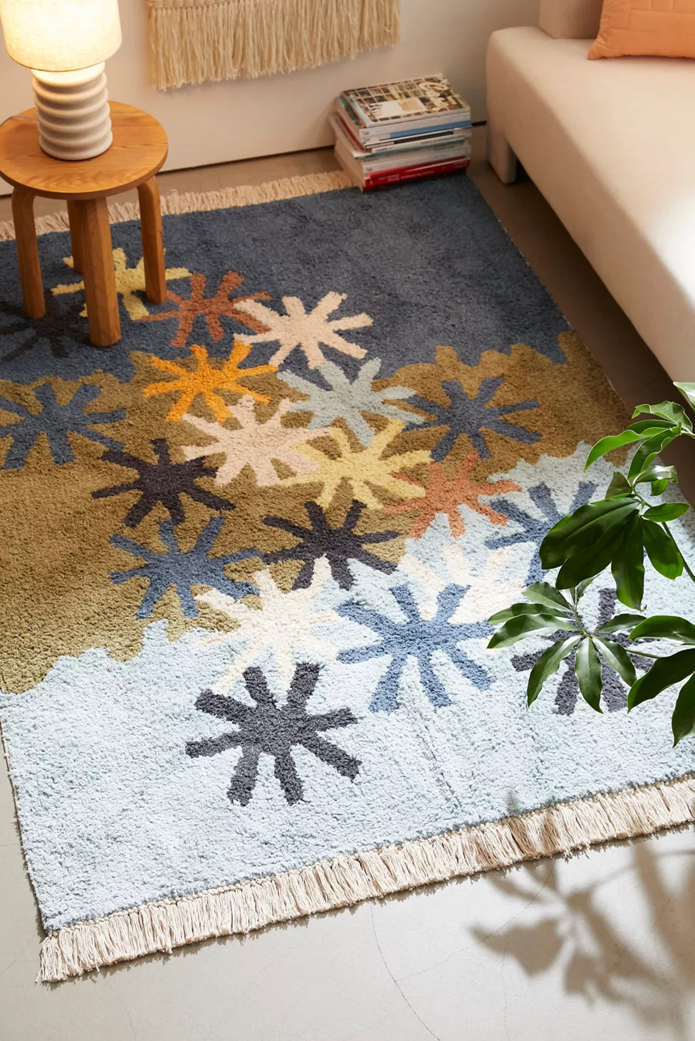 Naia Tufted Shag Rug | Urban Outfitters (US and RoW)