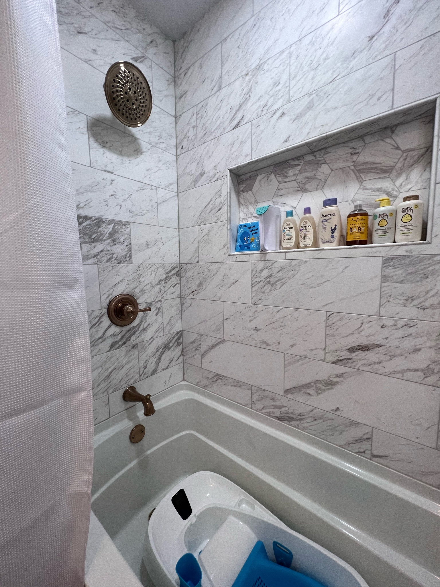 Baby Bath Must Haves 

Tub Pictured is 4moms Cleanwater (must purchase on their website  

#LTKFind #LTKbaby #LTKbump