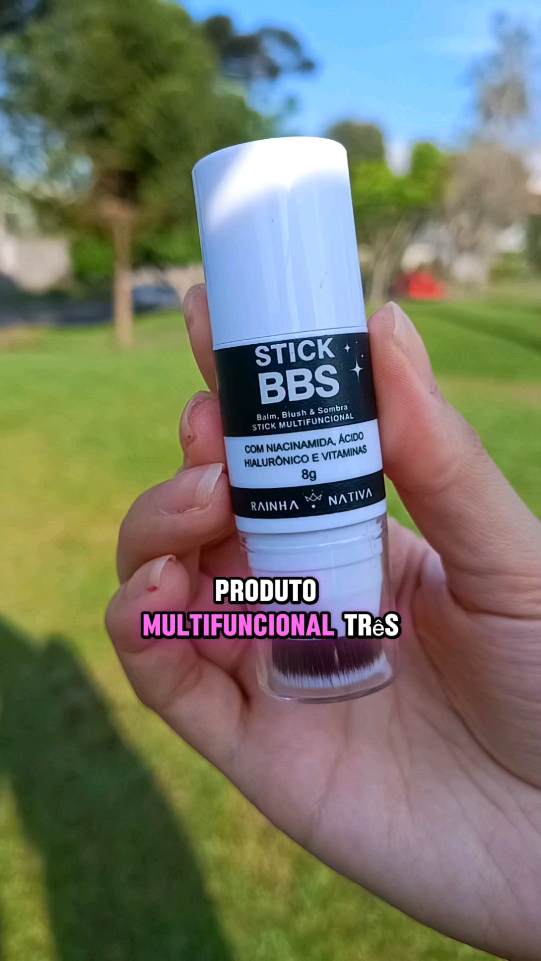 Stick BBS, Lançamento da @rainhanativa Produto Multifuncional, pode ser usado como: Balm, Blush e Sombra!Com niacinamida, que ajuda a controlar a oleosidade e previne os danos causados pelo sol 👑Tem 3 opções de cores (estou usando a cor glitter Velvet Red)👑Com ácido hialurônico, Manteiga de Karité👑 Textura aveludada  👑E aí Você já conhece? Eu amei 💖 👑Na @rainhanativa Você Vai Encontrar os Melhores Produtos de Beleza e Eles Enviam Para Todo o Brasil, Vem Aproveitar 🏃🏻‍♀️🏃🏻‍♀️Aproveitem e Usem o Meu Cupom "GAROTASORRISO" e Ganhem 10% de Desconto nas Suas Compras na rainha nativa: https://rainhanativa.com.br 👑👑#rainhanativa #produtosdebeleza  #resenha #influenciadora #produtomultifuncional #garotasorrisoo #curitiba #stickrainhanativa #stickbbs

#LTKbrasil #LTKbeleza