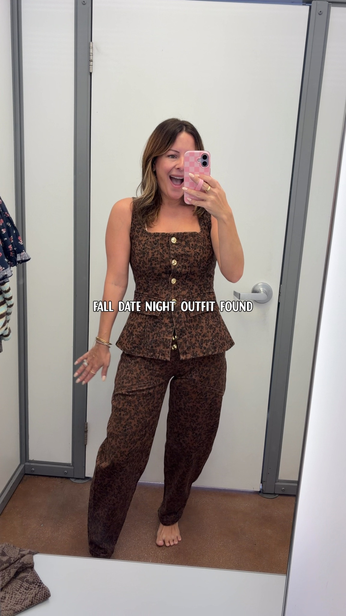 Date night outfit 🤎✨ This set is SO flattering and looks way more expensive than it is. Easy, comfy + makes you look instantly put together. Linking the full look!

#datenightoutfit #falloutfit #affordablefashion #LTKfinds #outfitinspo