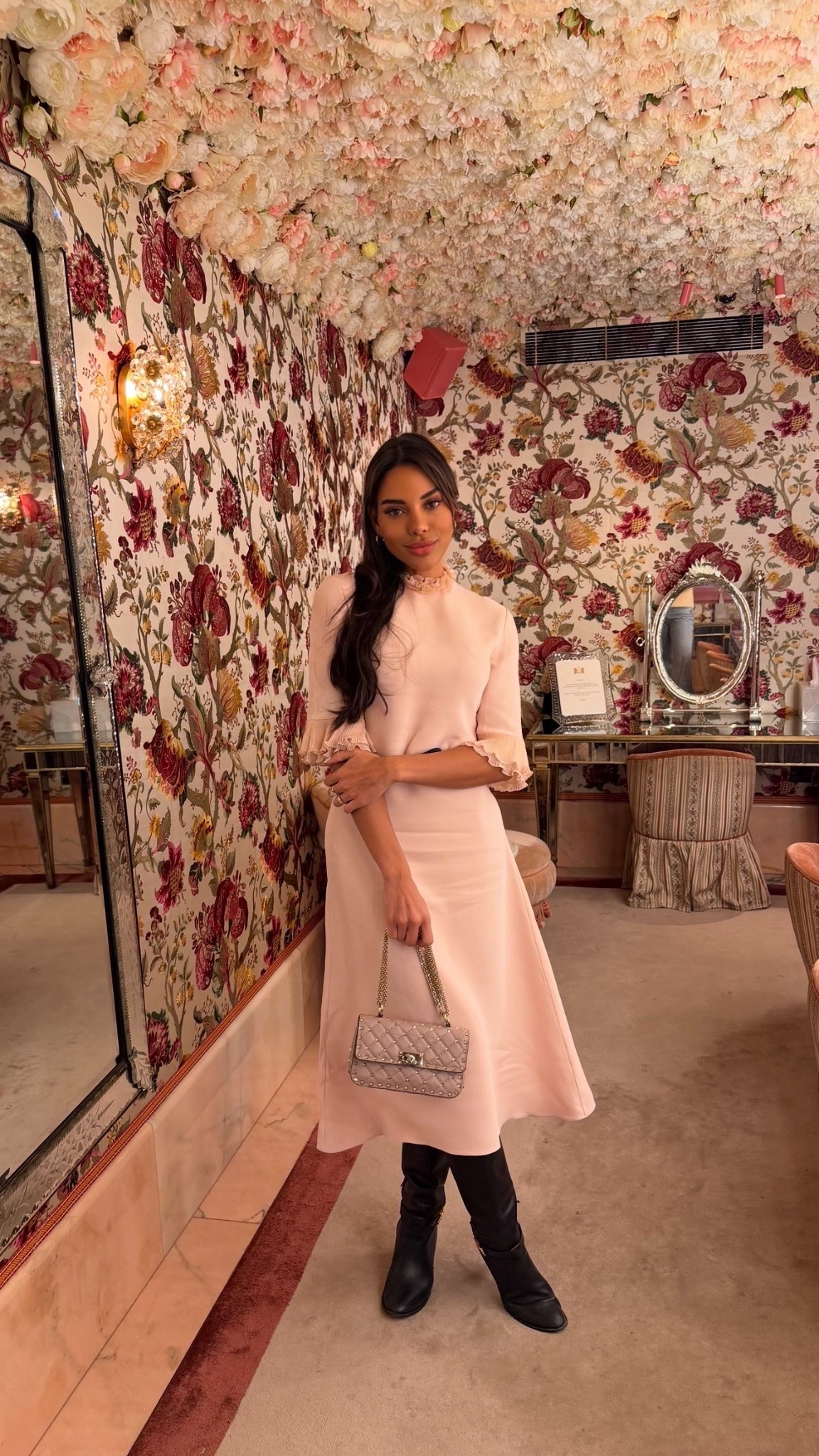 Brunch with the girls, can’t go wrong with Valentino 💕


#LTKluxury #LTKFashionMonth