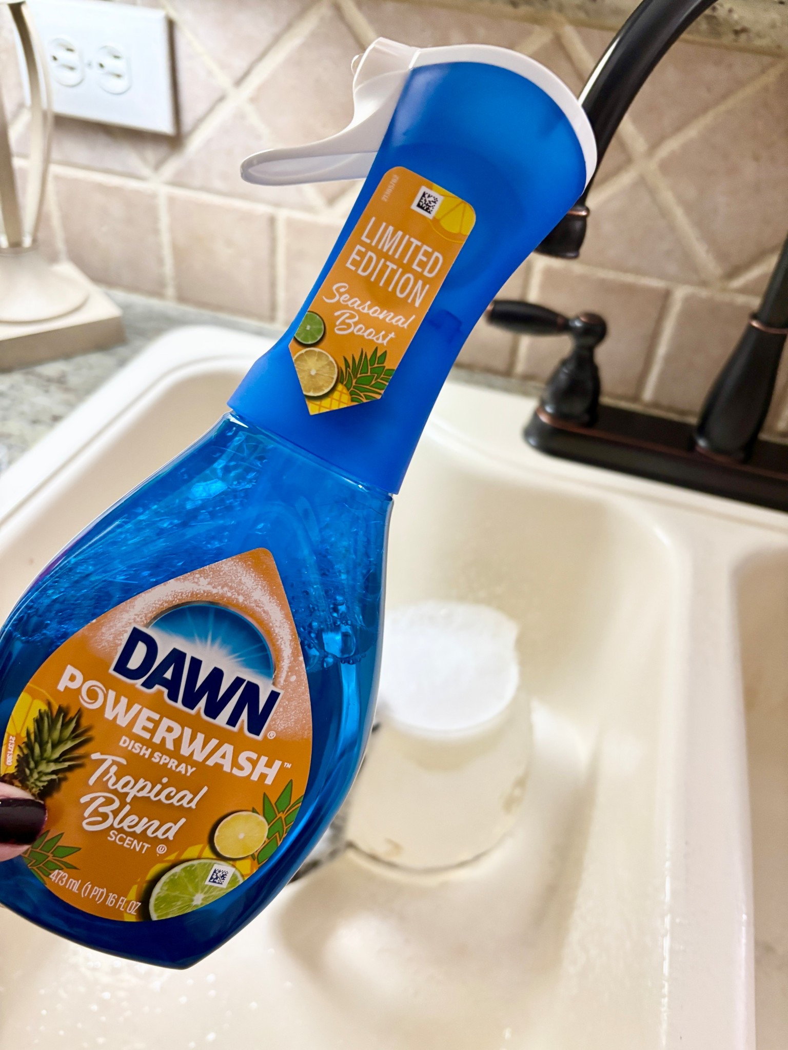 This smells so good!🌴🦩🌺 #dawn

#LTKSeasonal #LTKHome