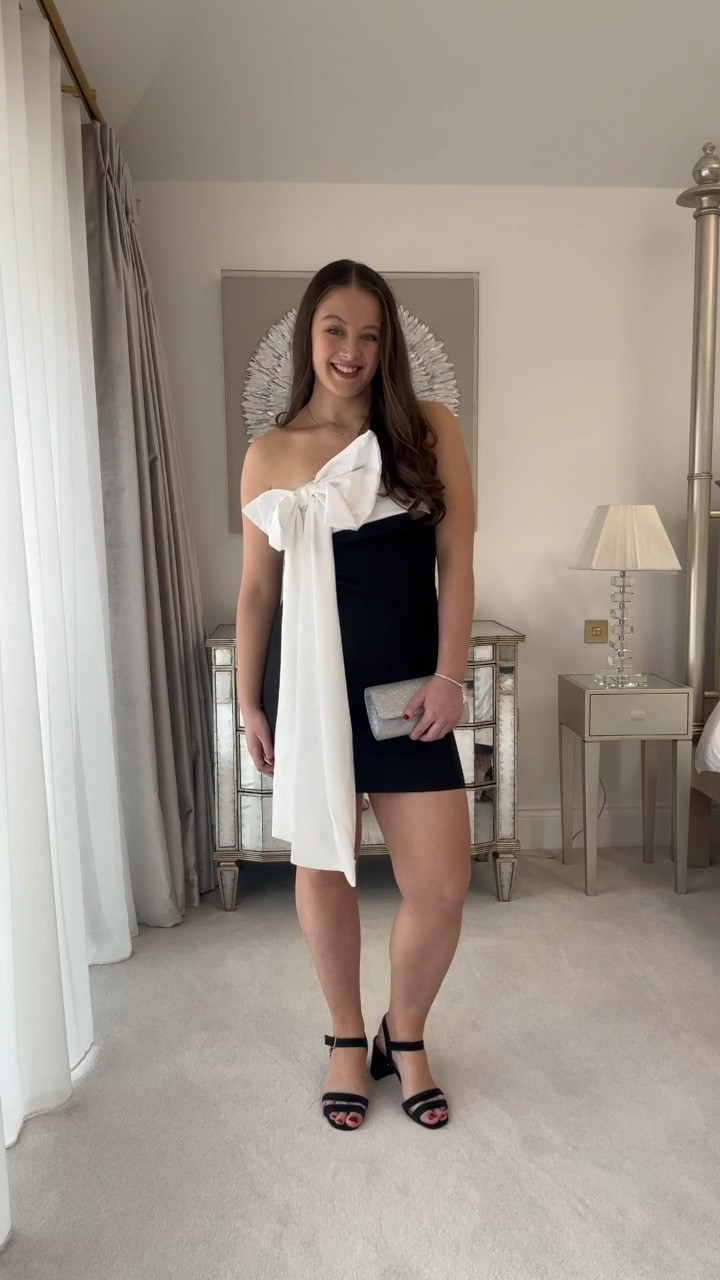 12 days of christmas outfits: part eleven🎀thanks so much for the love on this dress🥹🖤 #boohoo #boohoonewin #bowdress #bowtrend #blackminidress #newyearsevedress #newyearseveoutfits #newyearseveoutfitideas 

#LTKgrwm #LTKgiftguide #LTKpartywear