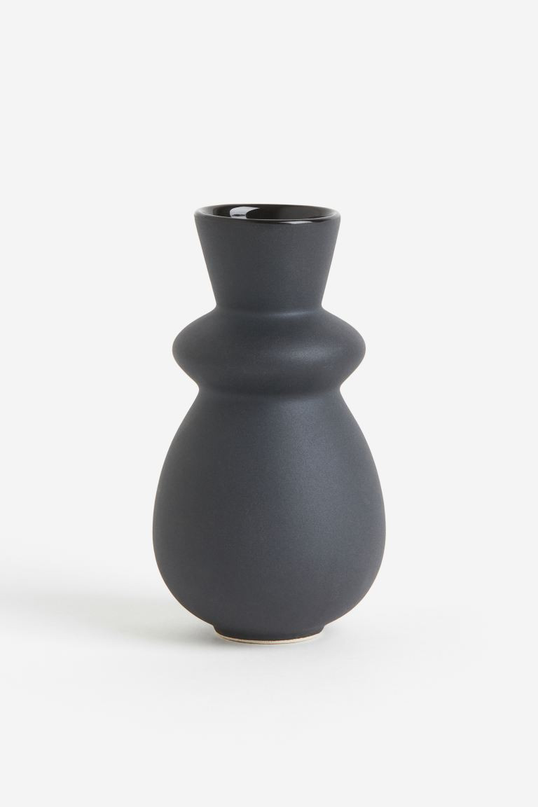 Small stoneware vase | H&M (UK, MY, IN, SG, PH, TW, HK)