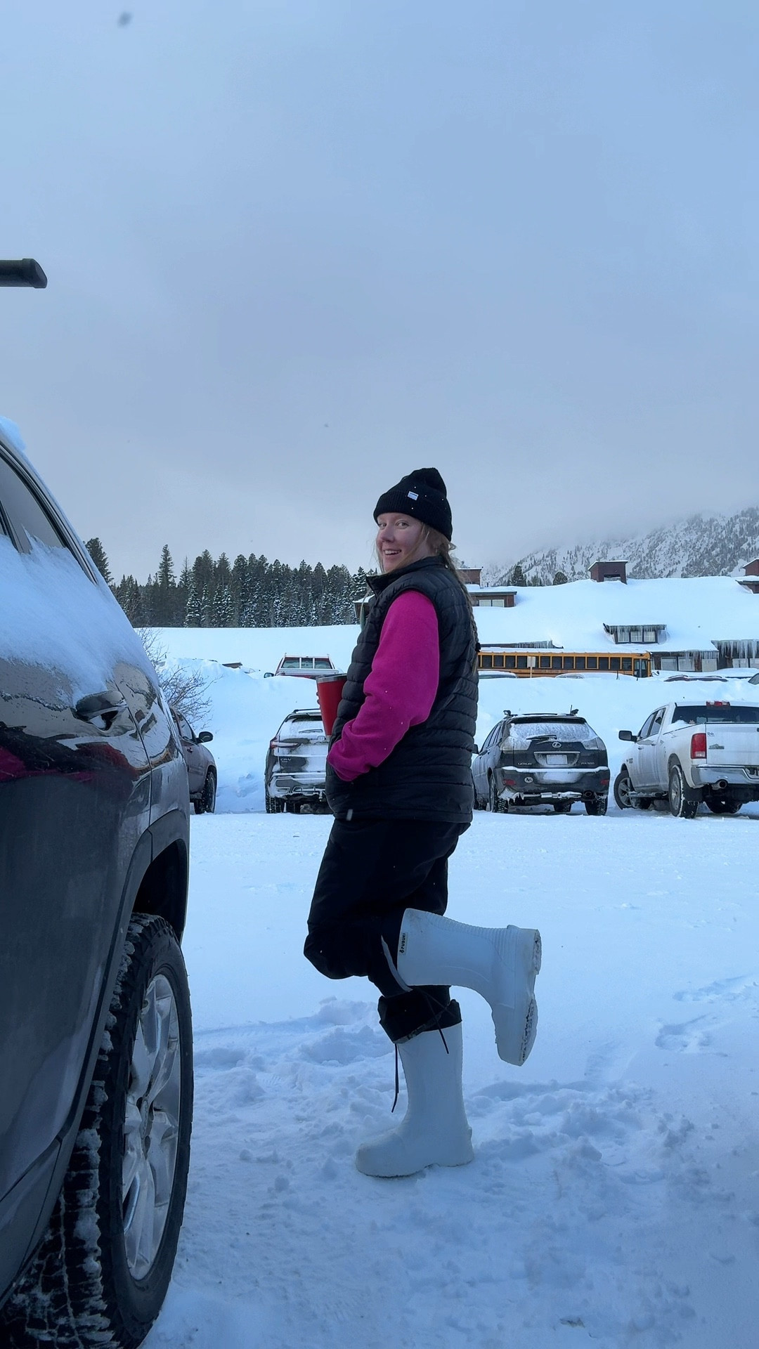 Snowy winter outfit for Montana. Apres ski outfit. Apres snowboard. Ski outfit. Nordic outfit  

#LTKTravel #LTKSeasonal #LTKSpringSale