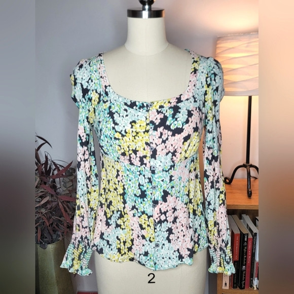 LOFT Floral Top Long Sleeve Size XSP | Poshmark