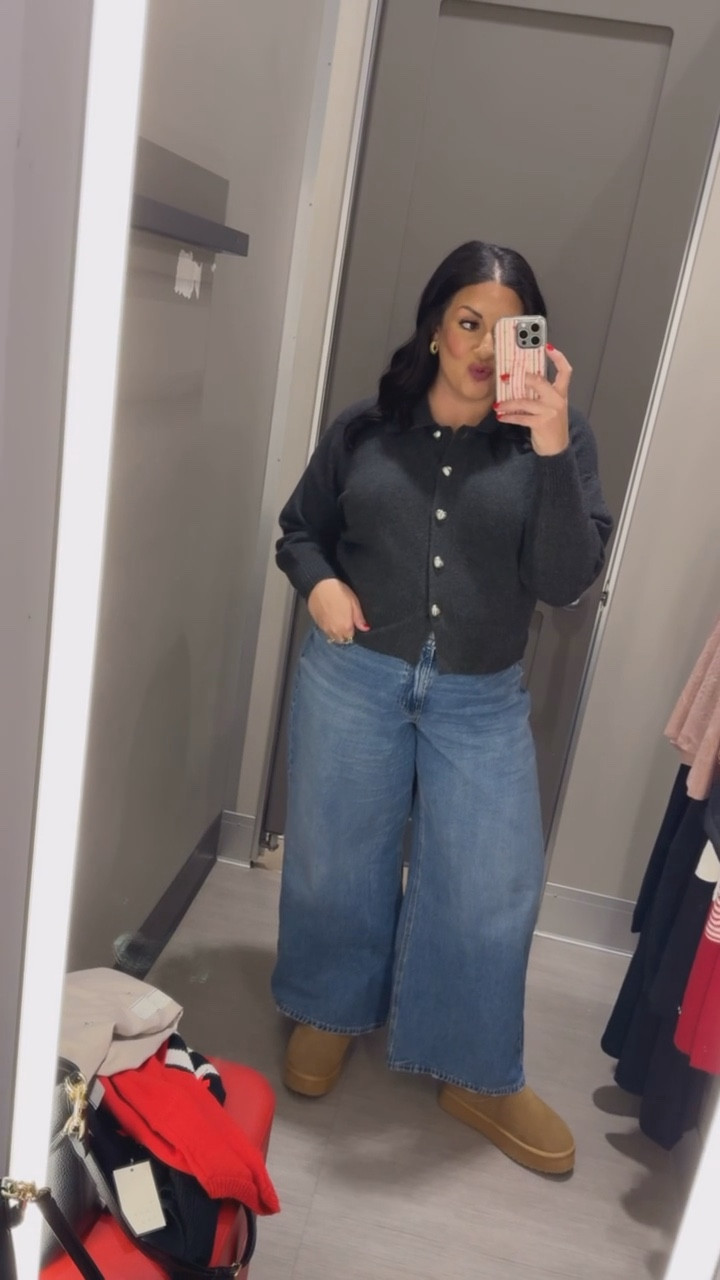 Lots of soft and cozy sweaters for wintertime and a few cute festive holiday outfit ideas, too! Wearing an XL in all of the sweaters except the red bow one I'm wearing a large, and the white turtleneck is an XXL but I need an XL.. I'm 25 weeks pregnant, for size reference! My true size pre-pregnancy was large. Wearing an 18 in the jeans but definitely could do a 16. I was a 14 pre-pregnancy! 

 

#LTKootd #LTKMidsize #LTKFindsUnder50