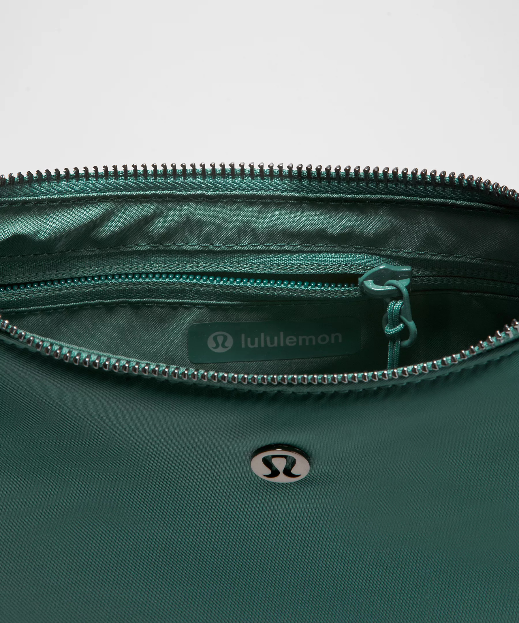 City Essentials Small Shoulder Bag 3L | Lululemon (US)