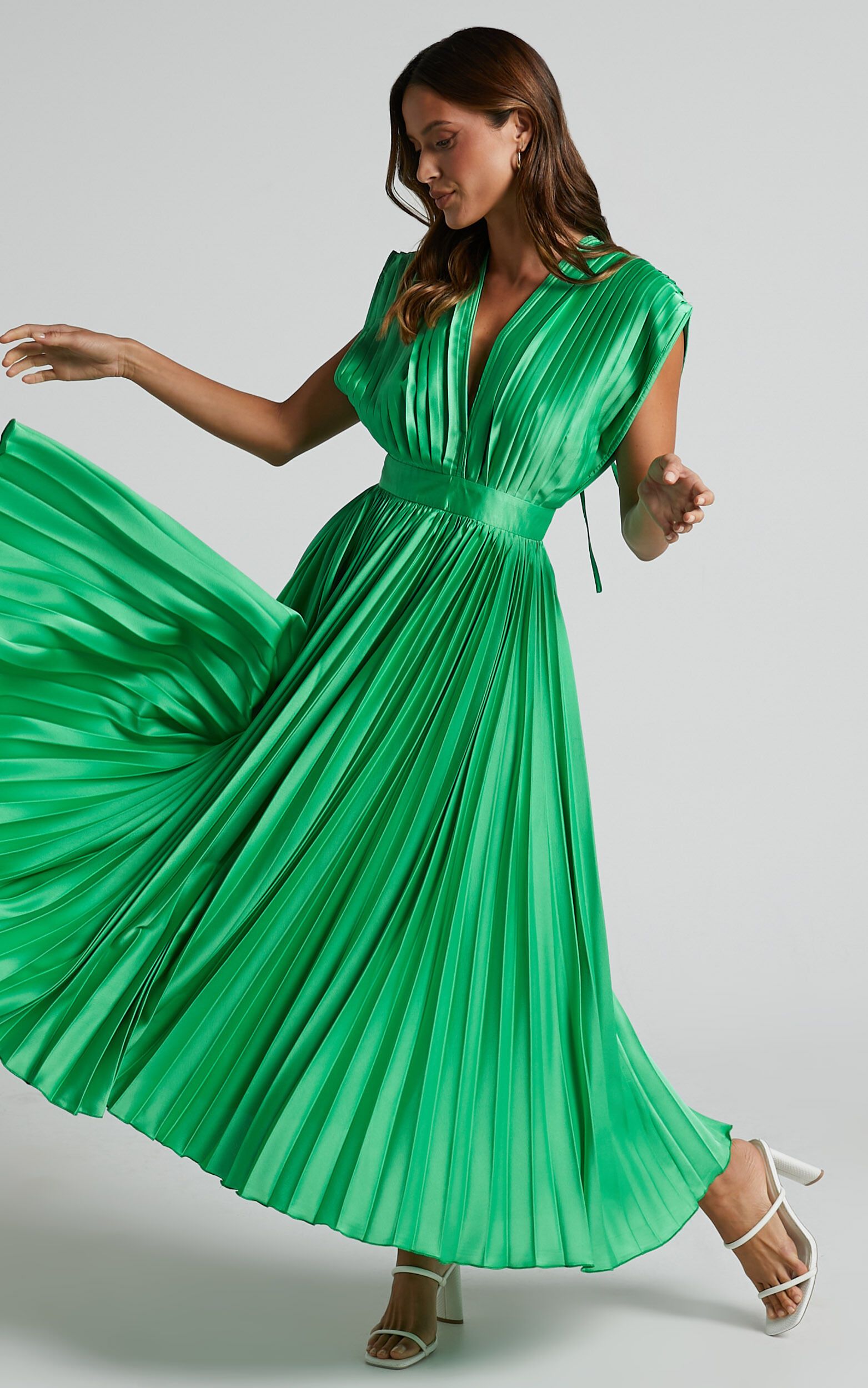 Della Midi Dress - Plunge Neck Short Sleeve Pleated Dress in Green | Showpo (US, UK & Europe)